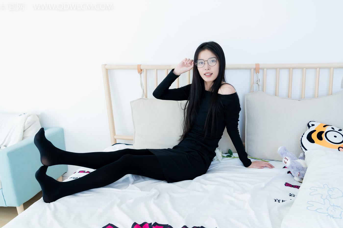 图片[115]-物恋传媒 NO.2256 茯苓-平底鞋、厚肉丝、厚黑丝、皮筋绑脚和挠脚心剧情[139P] – 速更版-美库