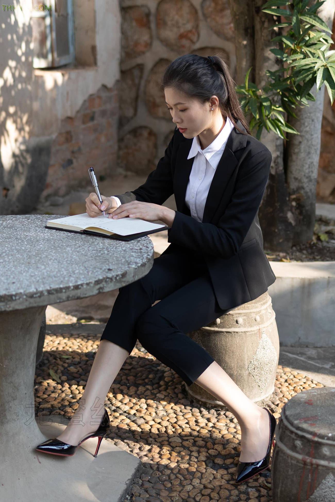 图片[11]-[尤蜜丝]穿搭写真 NO.137[100P] – 速更版-美库