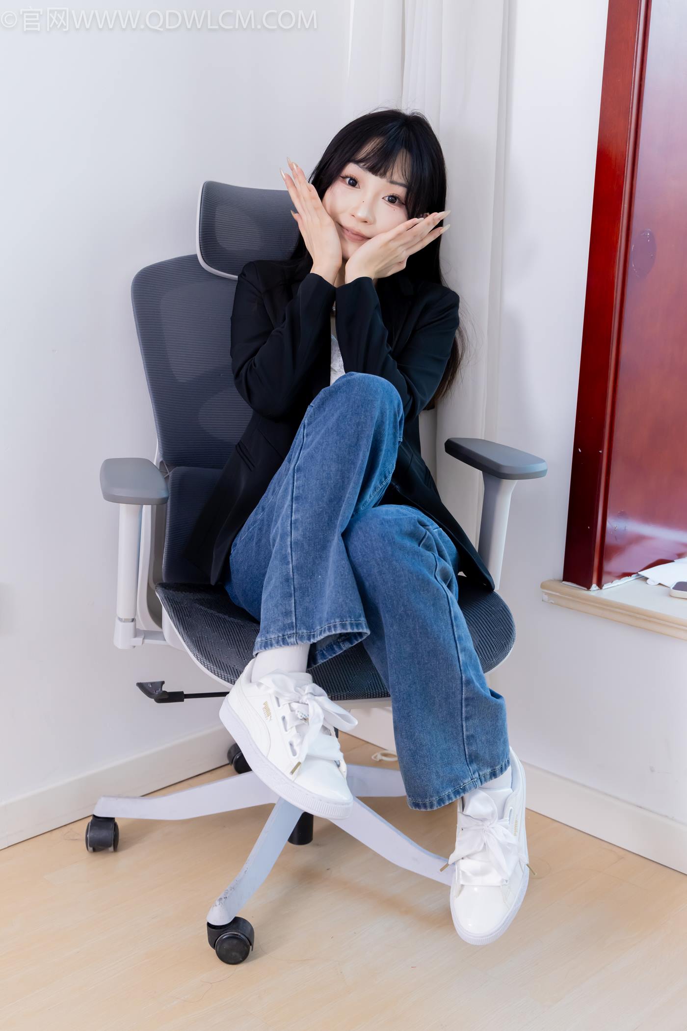 图片[122]-物恋传媒 NO.2258 嘟嘟-板鞋、白棉袜、裸足[134P] – 速更版-美库