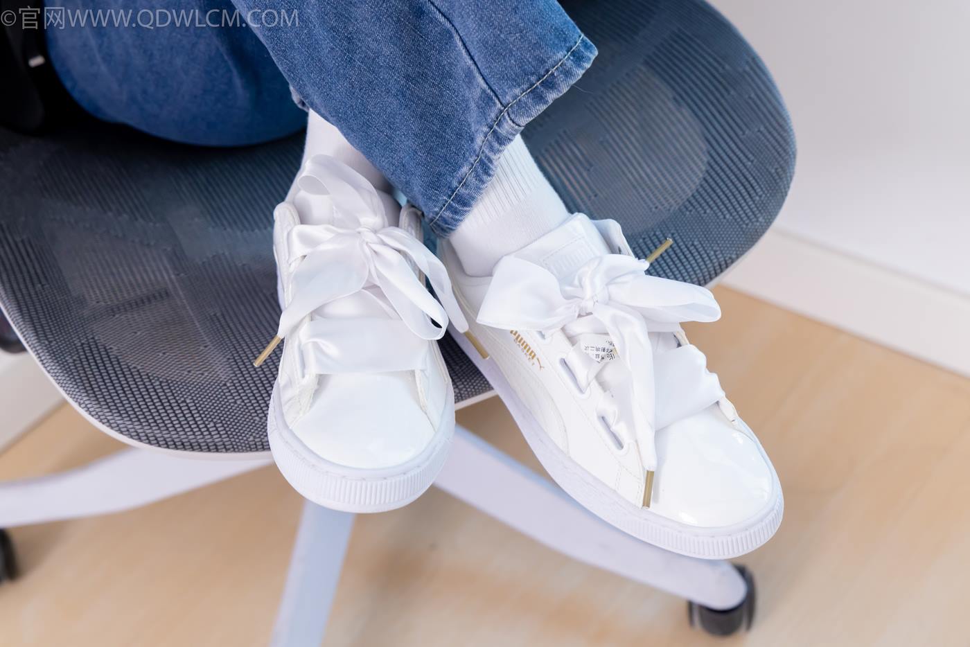 图片[130]-物恋传媒 NO.2258 嘟嘟-板鞋、白棉袜、裸足[134P] – 速更版-美库