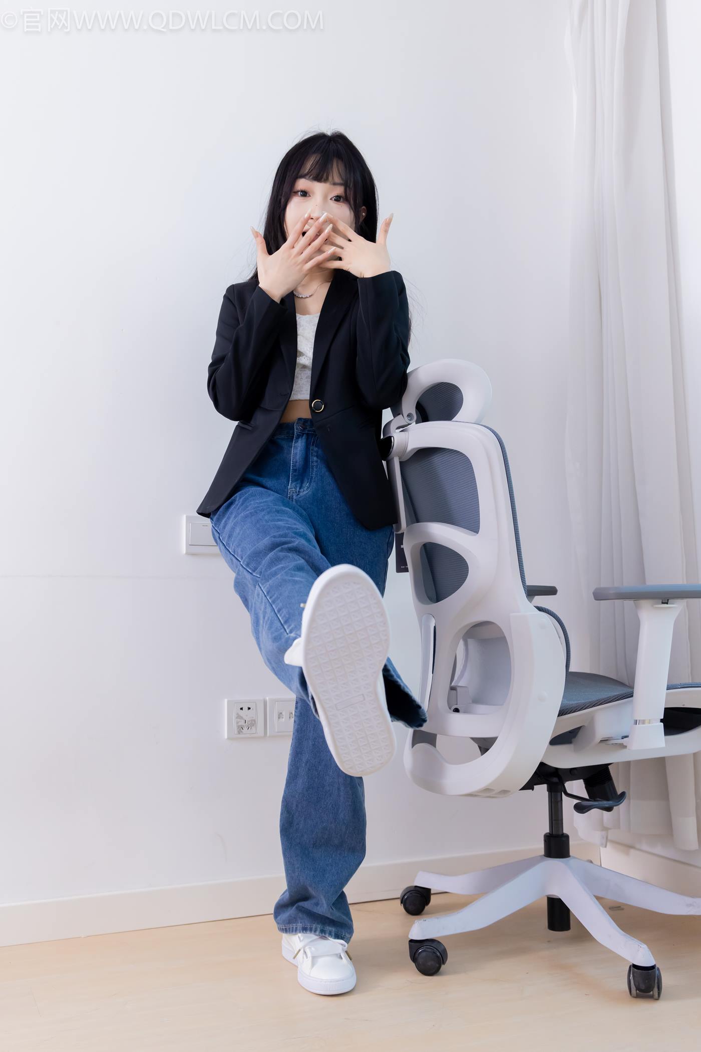 图片[135]-物恋传媒 NO.2258 嘟嘟-板鞋、白棉袜、裸足[134P] – 速更版-美库