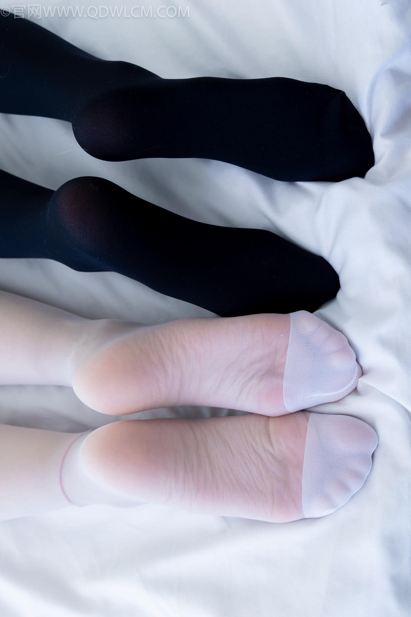 图片[14]-物恋传媒 NO.2259 菜菜&岚岚-平底鞋、高跟鞋、厚黑丝、薄白丝、裸足、运功疗伤剧情[170P] – 速更版-美库