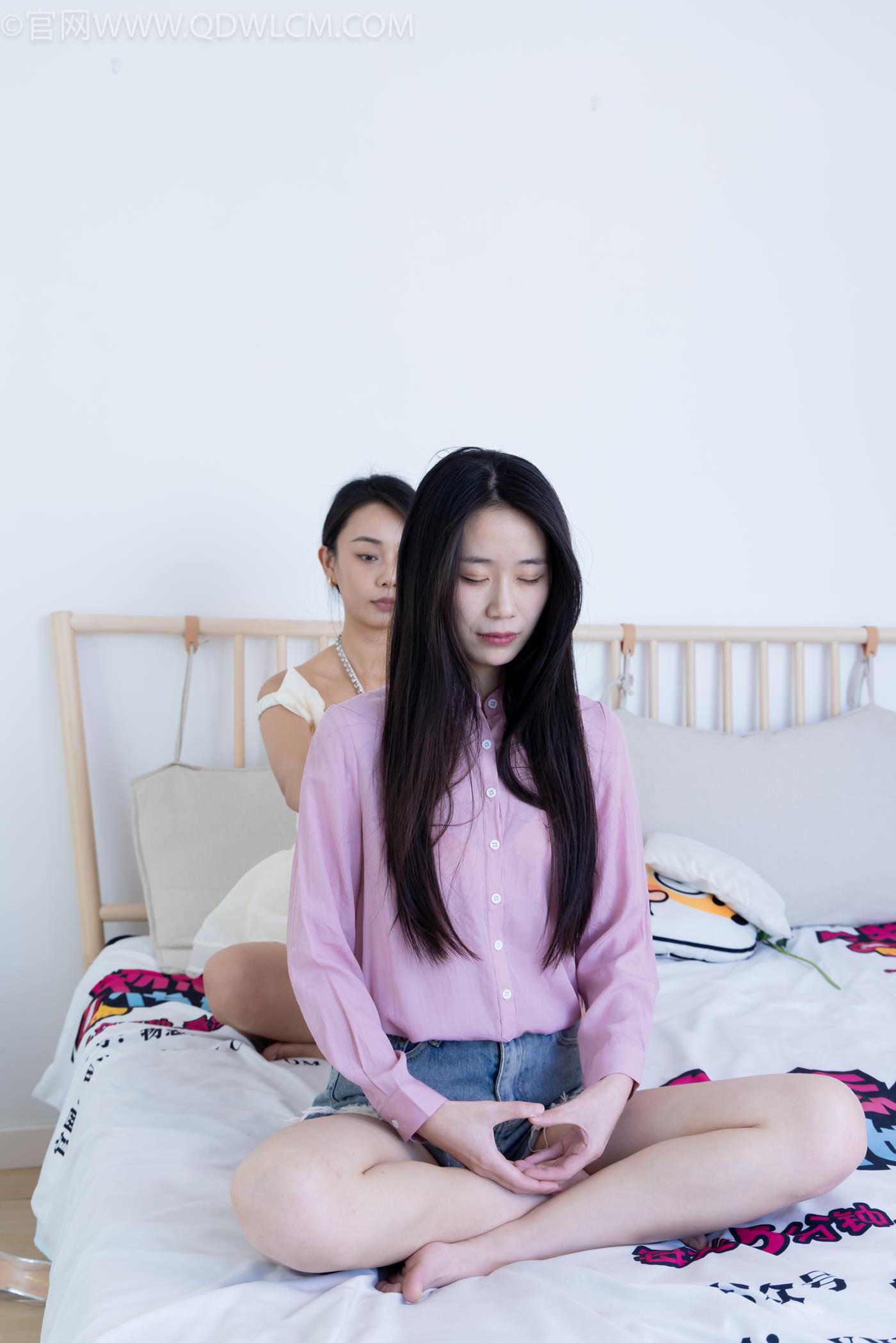 图片[77]-物恋传媒 NO.2259 菜菜&岚岚-平底鞋、高跟鞋、厚黑丝、薄白丝、裸足、运功疗伤剧情[170P] – 速更版-美库