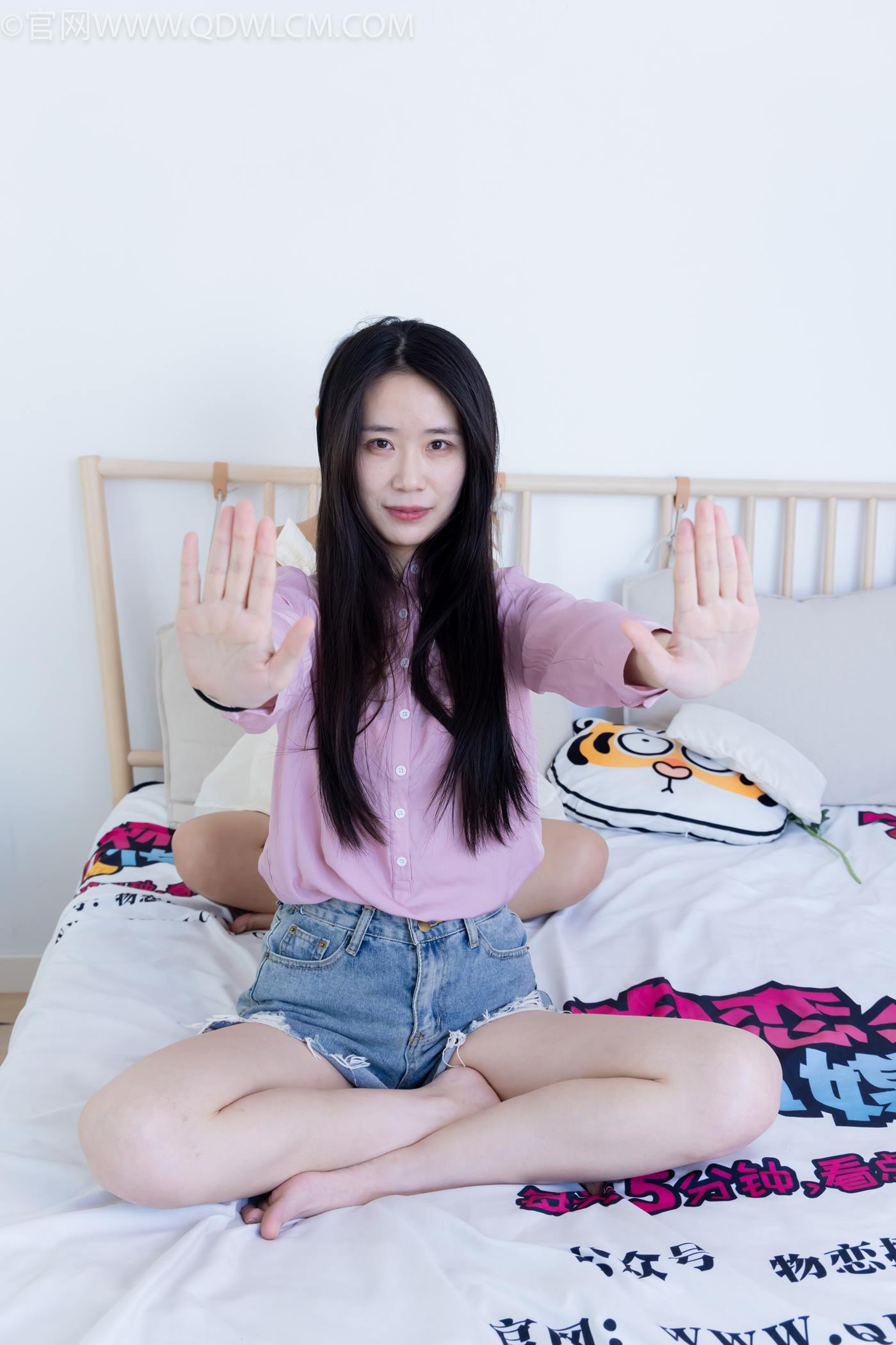 图片[84]-物恋传媒 NO.2259 菜菜&岚岚-平底鞋、高跟鞋、厚黑丝、薄白丝、裸足、运功疗伤剧情[170P] – 速更版-美库