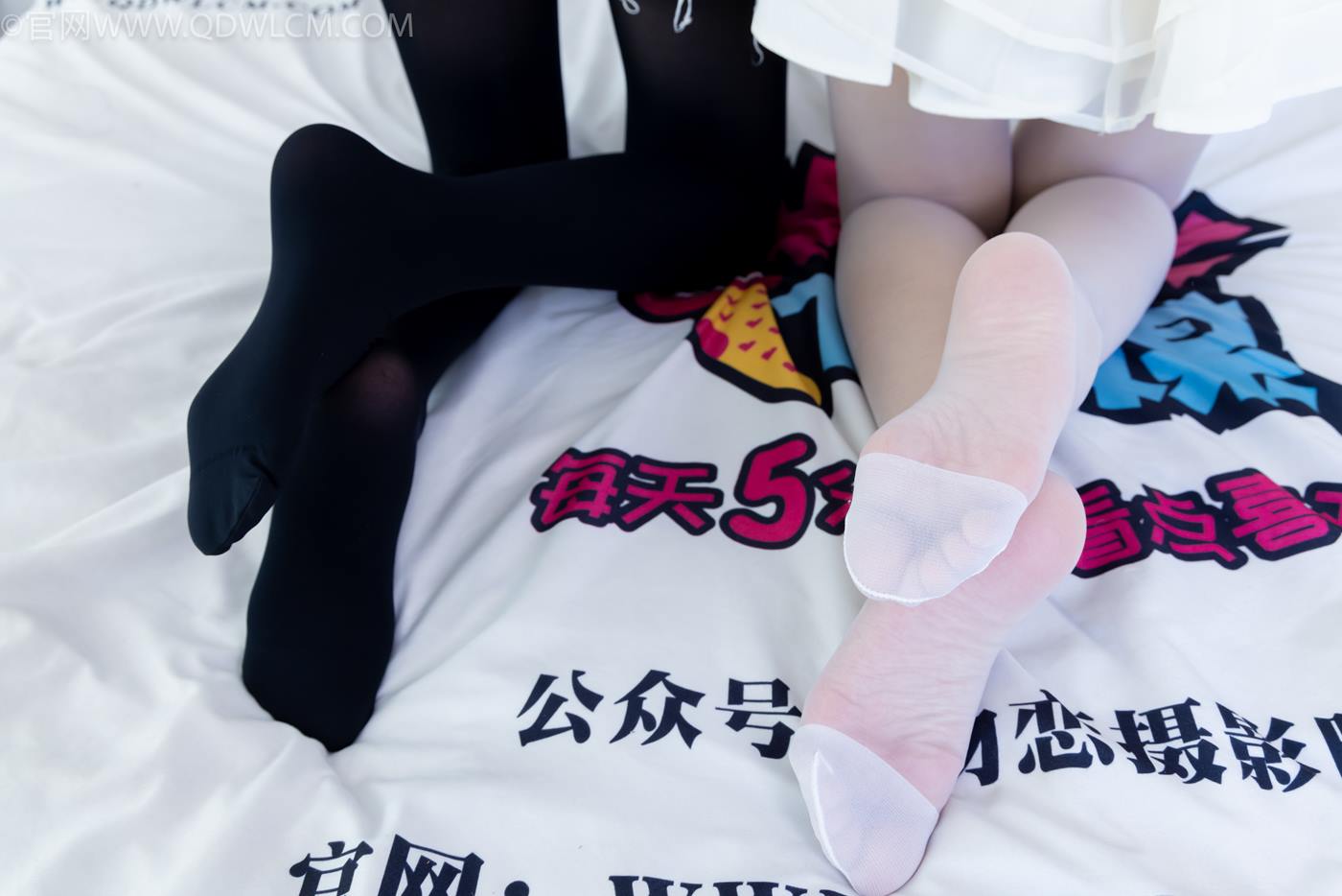 图片[160]-物恋传媒 NO.2259 菜菜&岚岚-平底鞋、高跟鞋、厚黑丝、薄白丝、裸足、运功疗伤剧情[170P] – 速更版-美库