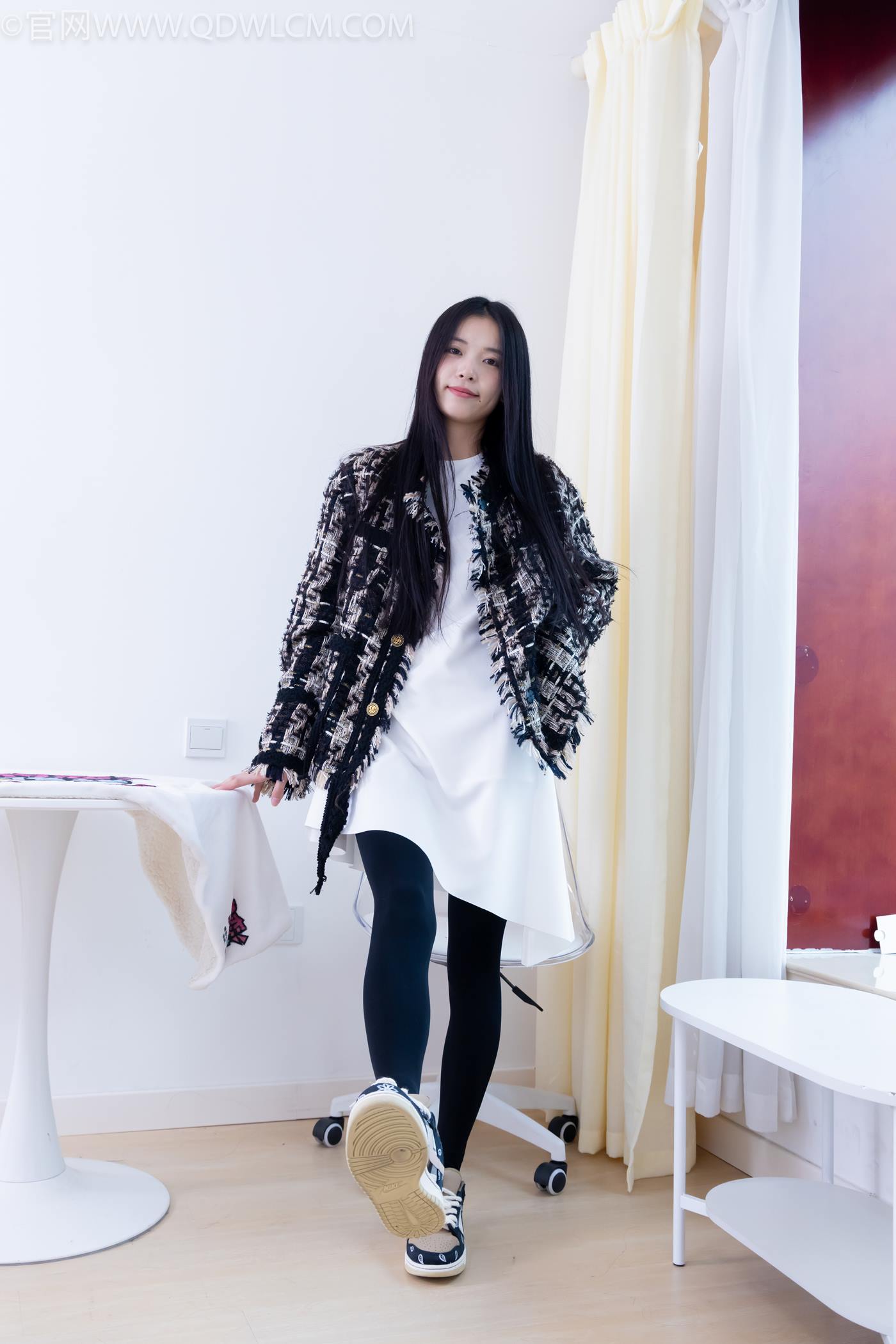 图片[69]-物恋传媒 NO.2260 茯苓-板鞋、黑色踩脚裤、白棉袜[110P] – 速更版-美库