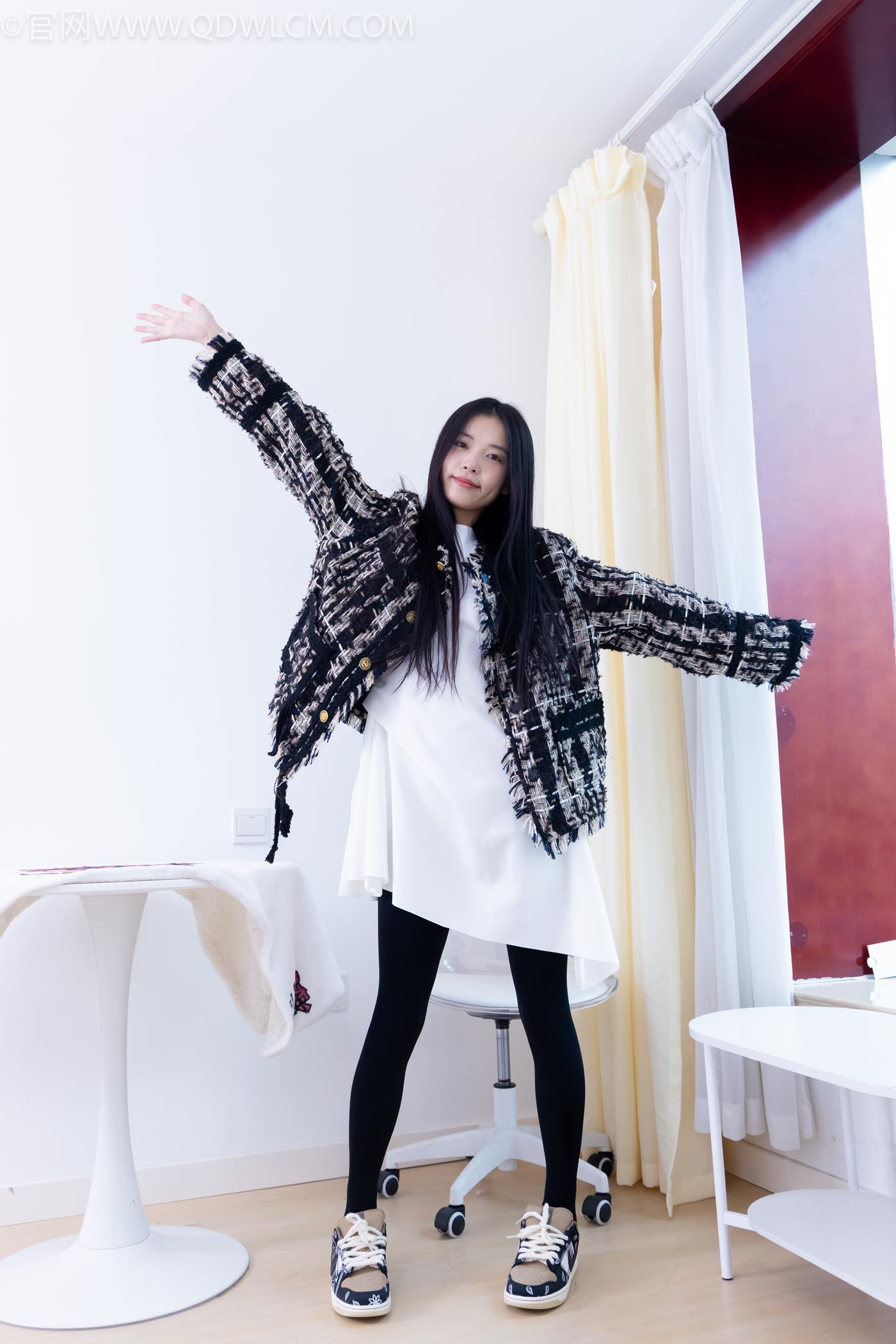 图片[70]-物恋传媒 NO.2260 茯苓-板鞋、黑色踩脚裤、白棉袜[110P] – 速更版-美库