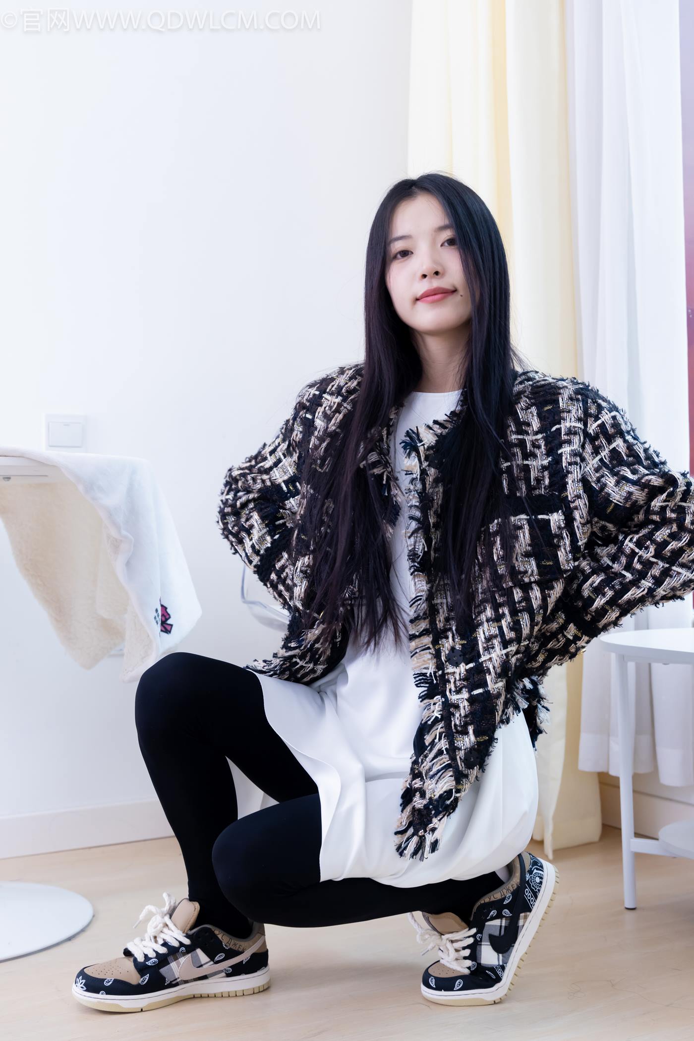 图片[74]-物恋传媒 NO.2260 茯苓-板鞋、黑色踩脚裤、白棉袜[110P] – 速更版-美库