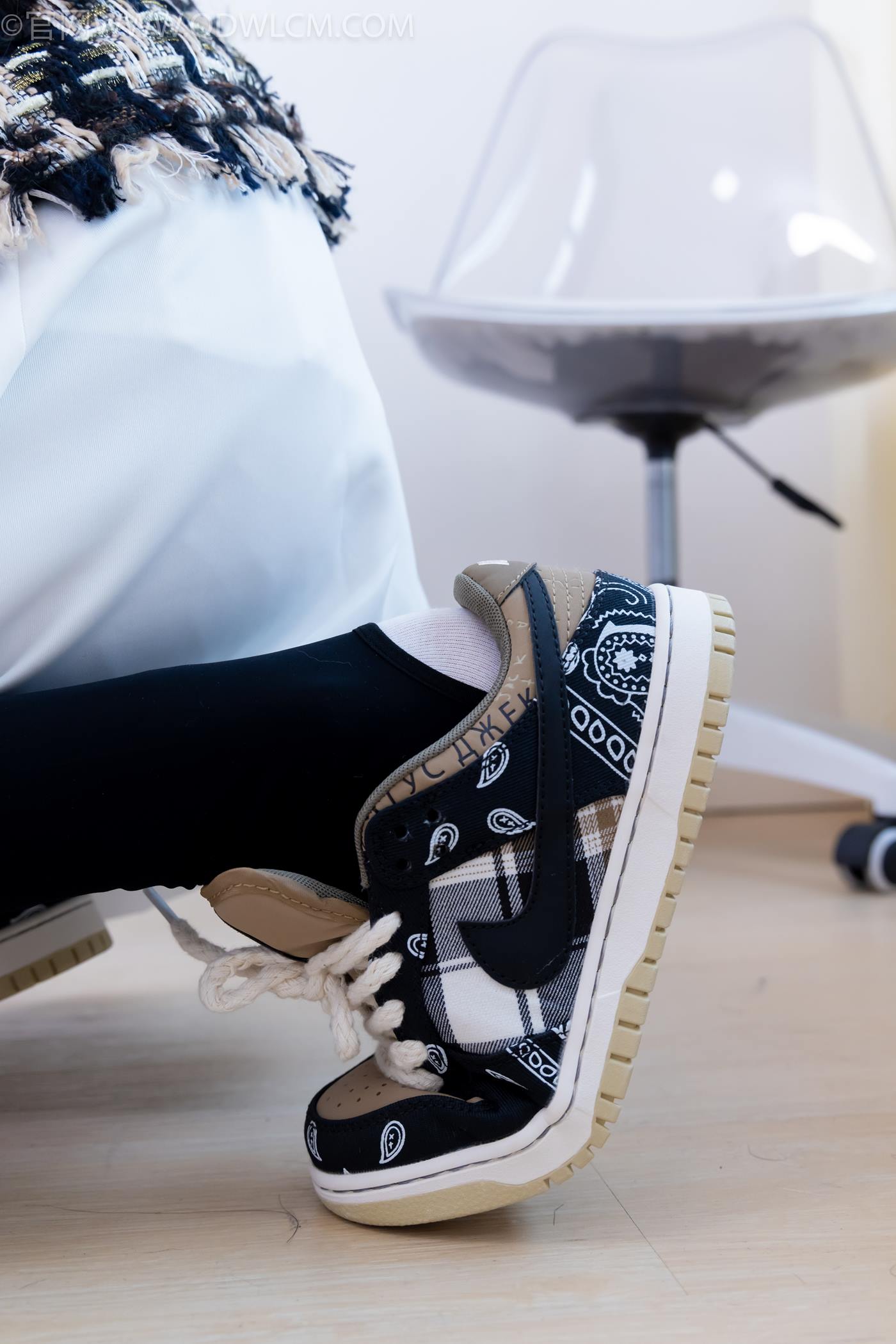 图片[77]-物恋传媒 NO.2260 茯苓-板鞋、黑色踩脚裤、白棉袜[110P] – 速更版-美库