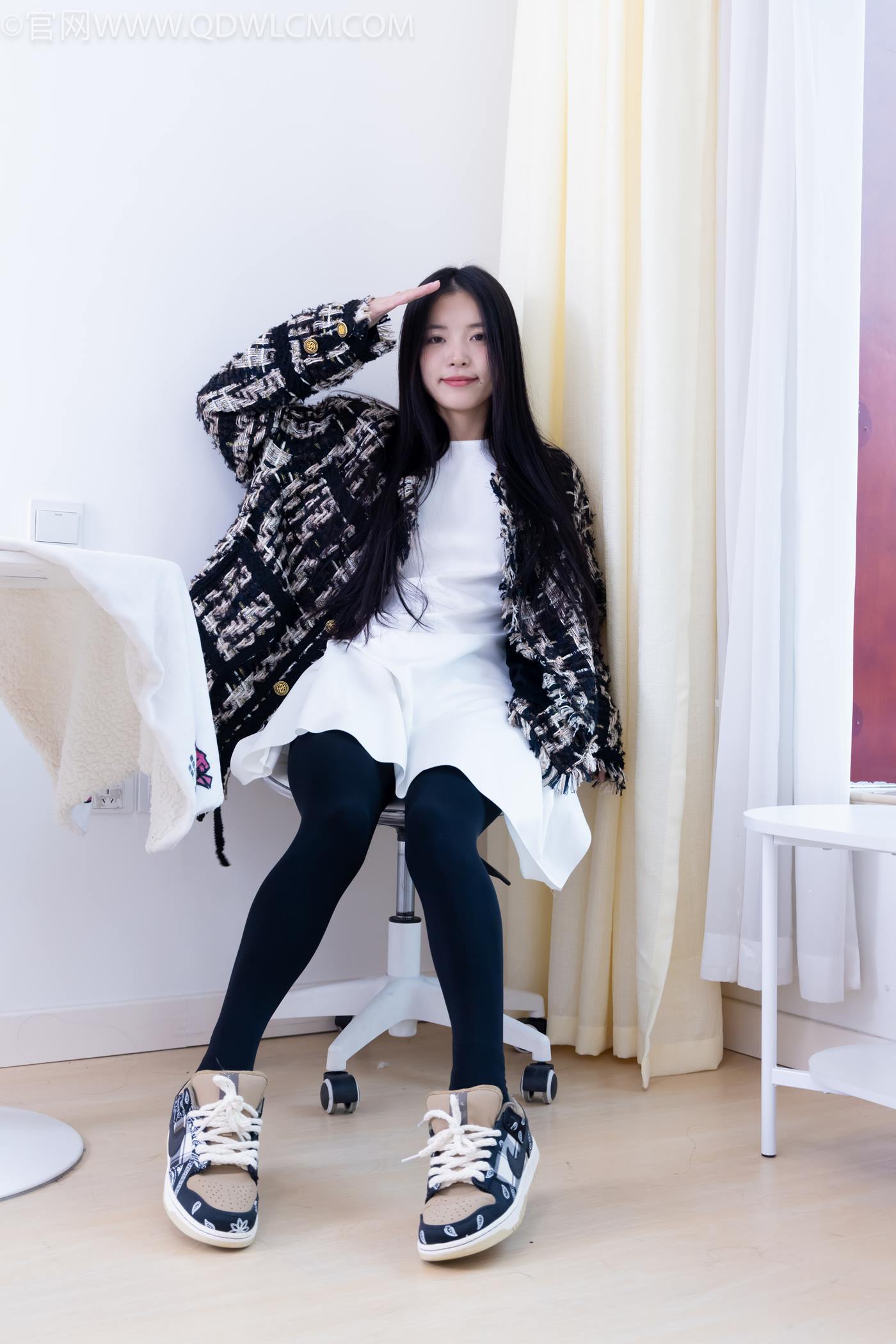 图片[81]-物恋传媒 NO.2260 茯苓-板鞋、黑色踩脚裤、白棉袜[110P] – 速更版-美库