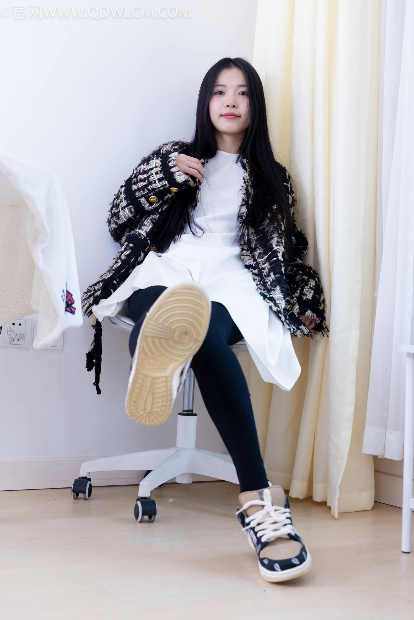 图片[83]-物恋传媒 NO.2260 茯苓-板鞋、黑色踩脚裤、白棉袜[110P] – 速更版-美库