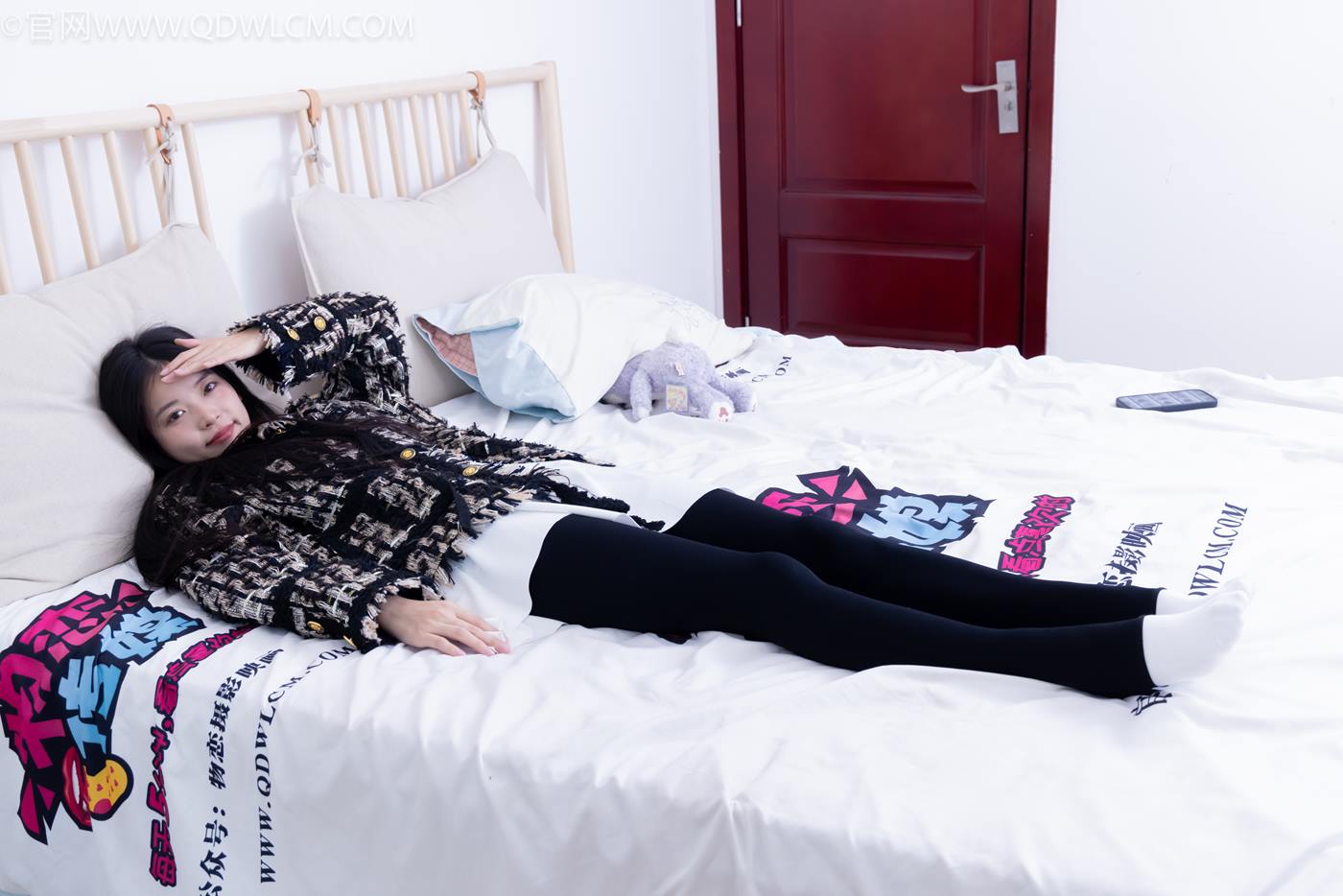 图片[97]-物恋传媒 NO.2260 茯苓-板鞋、黑色踩脚裤、白棉袜[110P] – 速更版-美库