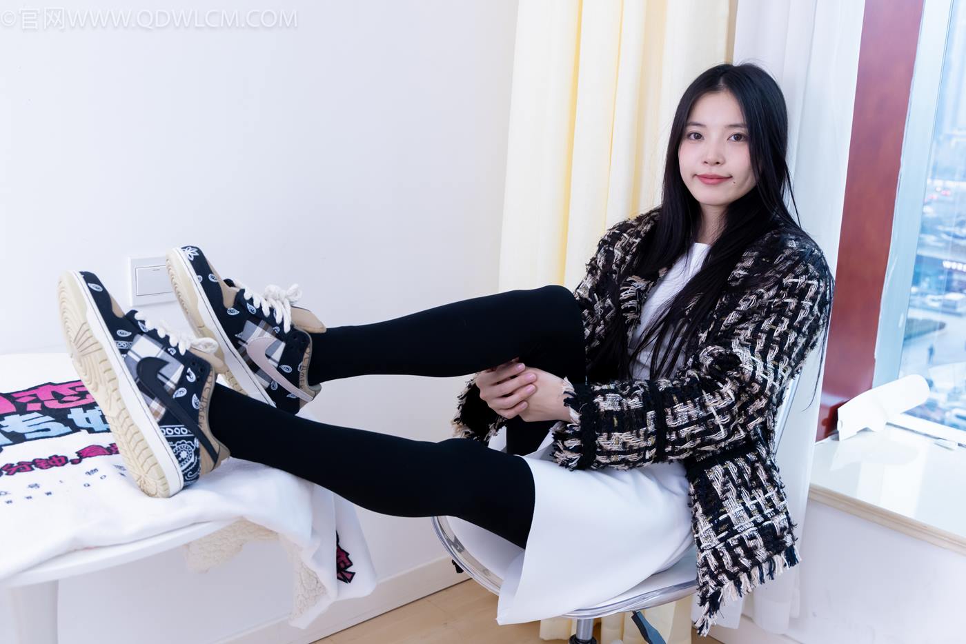 图片[110]-物恋传媒 NO.2260 茯苓-板鞋、黑色踩脚裤、白棉袜[110P] – 速更版-美库