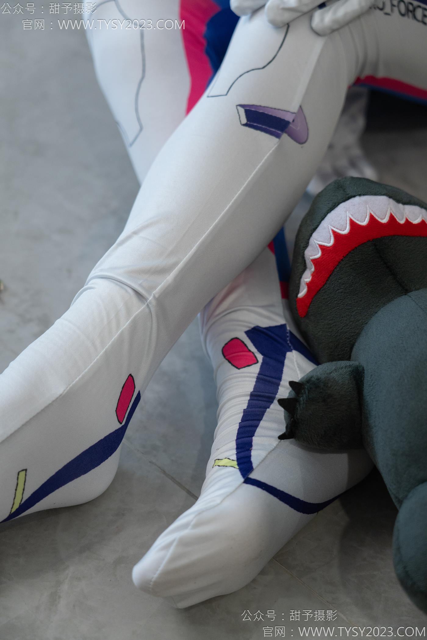 图片[22]-甜予摄影 NO.122 璇璇-cos连体服、小人国剧情[113P] – 速更版-美库