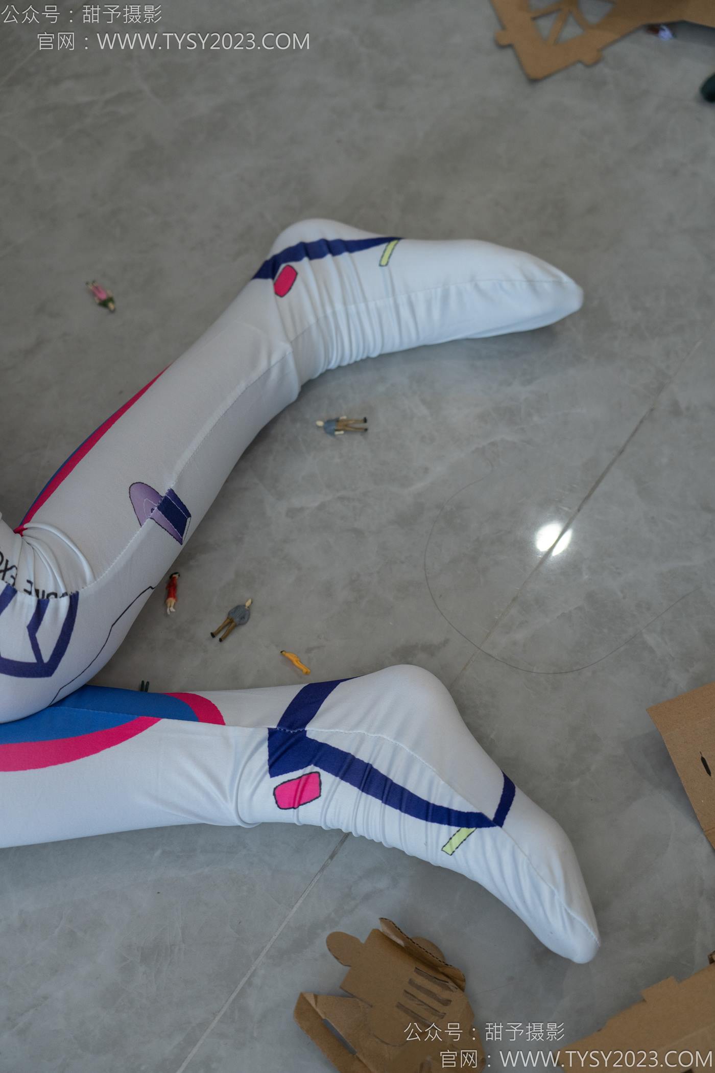 图片[32]-甜予摄影 NO.122 璇璇-cos连体服、小人国剧情[113P] – 速更版-美库