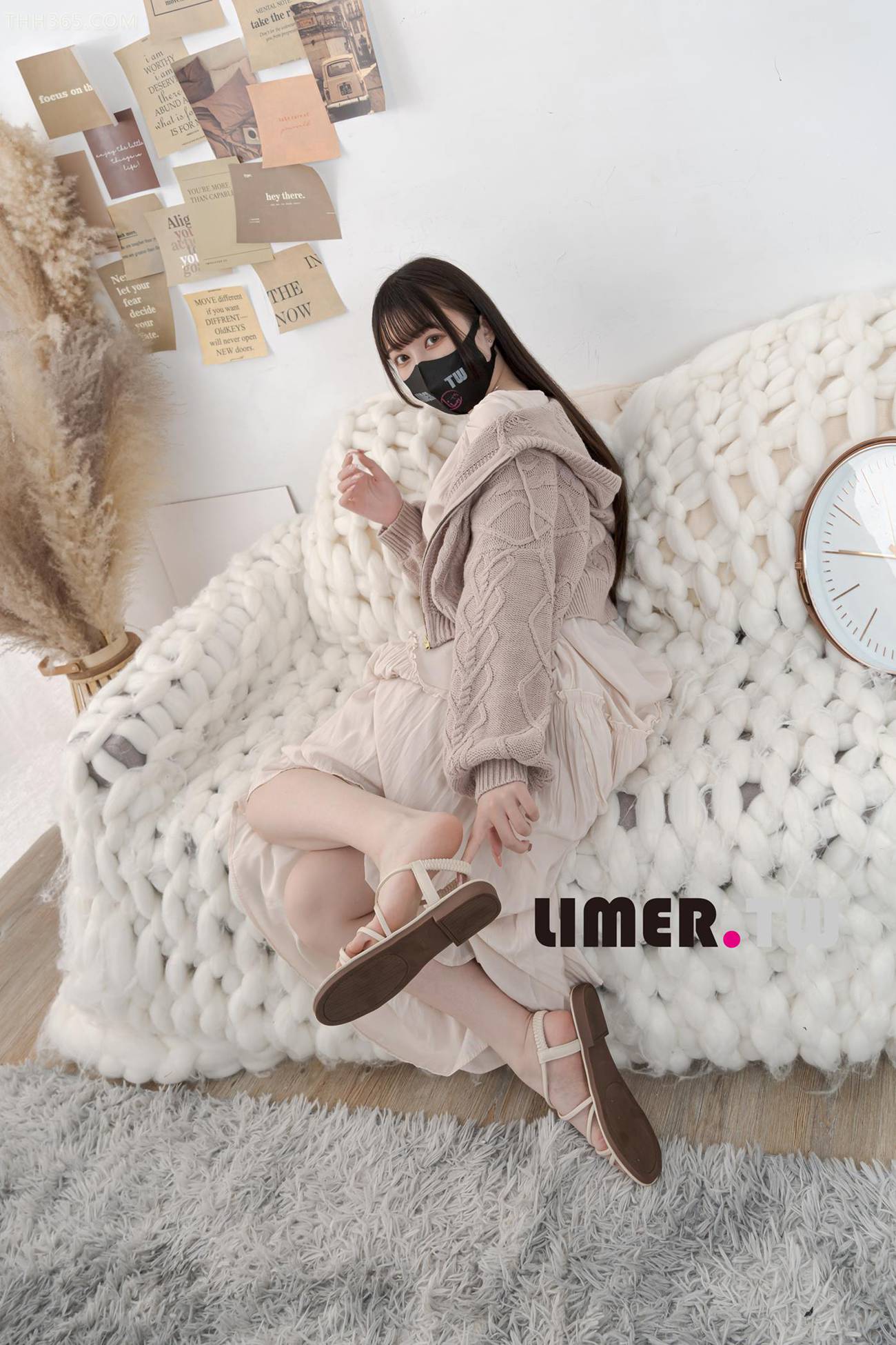 图片[23]-Limerence原创 NO.097 Miya 涼鞋 素甲 粉嫩通紅裸足 一次滿足[116P] – 速更版-美库