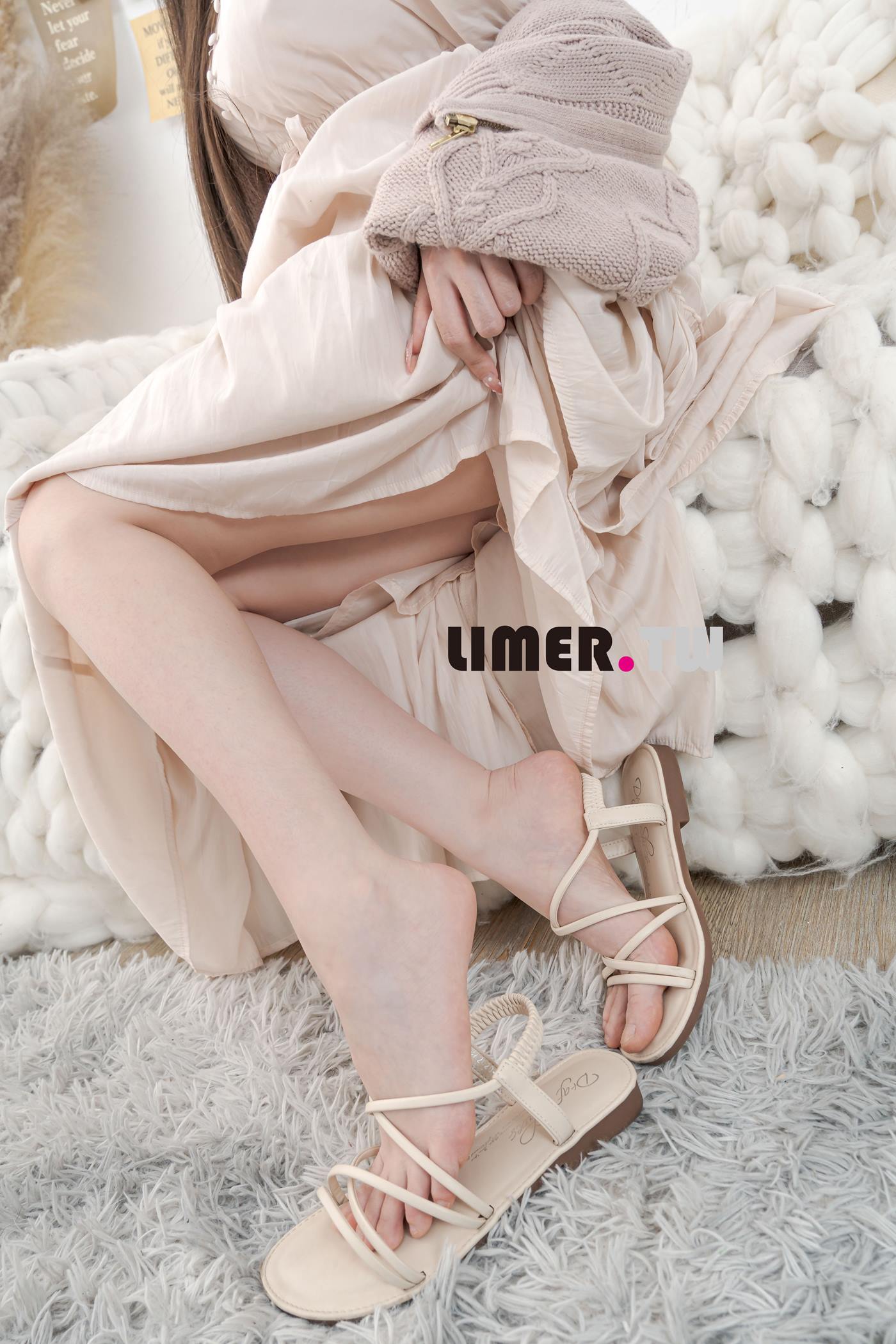 图片[67]-Limerence原创 NO.097 Miya 涼鞋 素甲 粉嫩通紅裸足 一次滿足[116P] – 速更版-美库