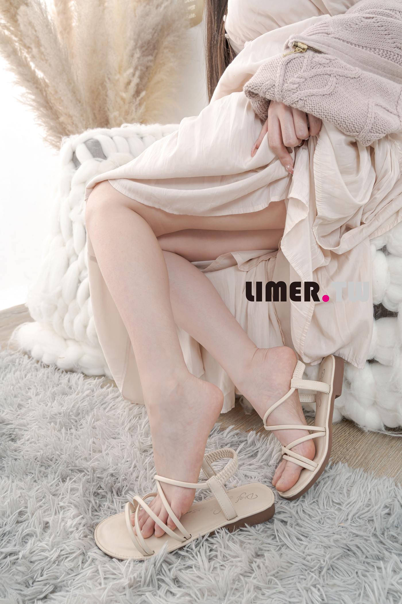 图片[68]-Limerence原创 NO.097 Miya 涼鞋 素甲 粉嫩通紅裸足 一次滿足[116P] – 速更版-美库