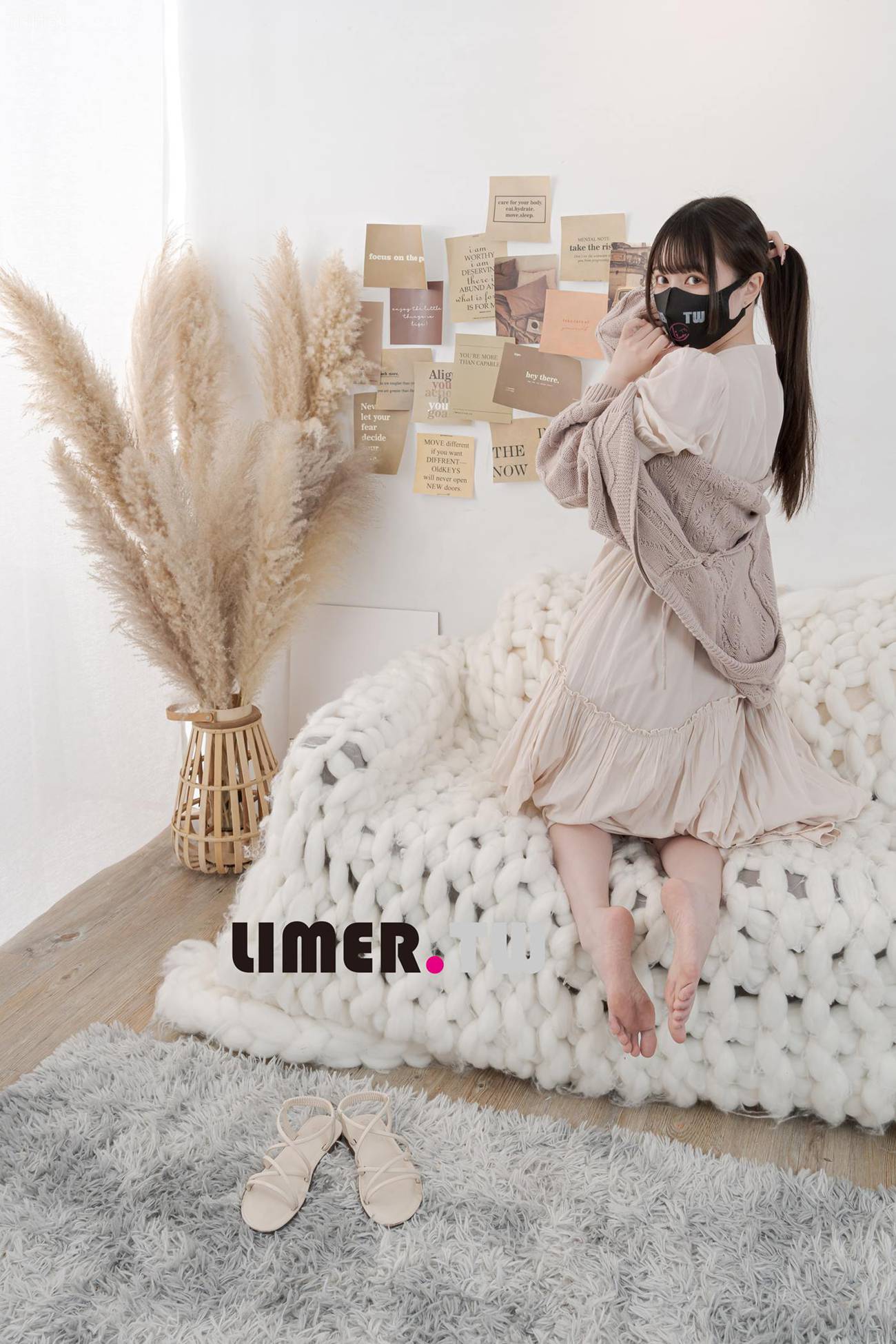 图片[114]-Limerence原创 NO.097 Miya 涼鞋 素甲 粉嫩通紅裸足 一次滿足[116P] – 速更版-美库