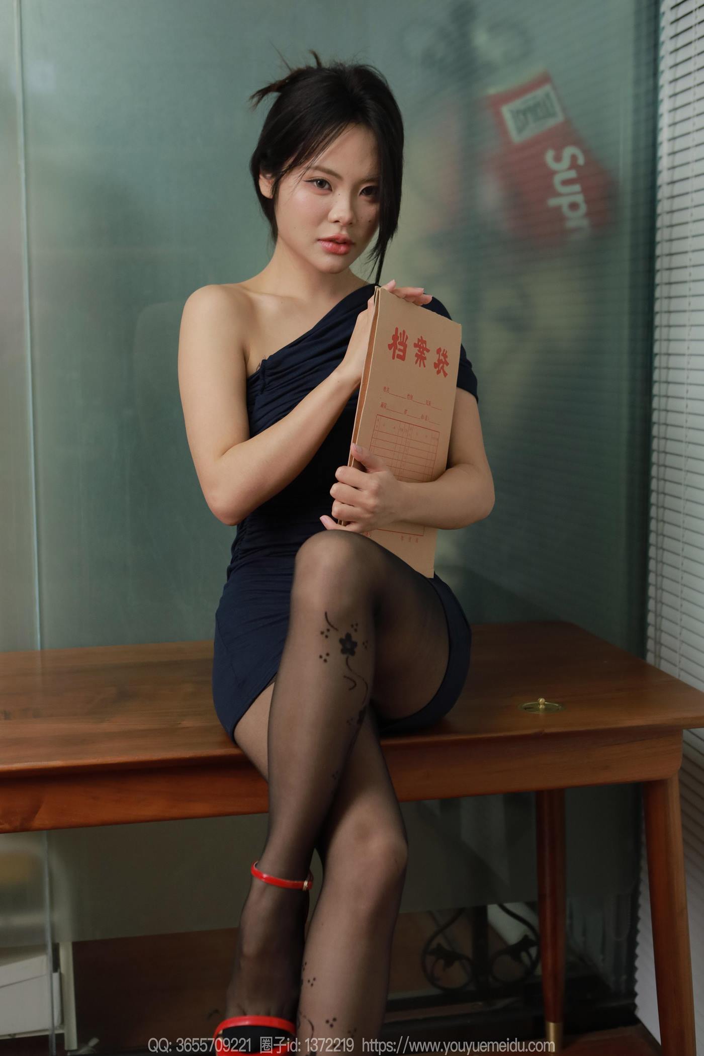 图片[17]-[IESS异思趣向] 2025.02.16 丝享家1978：兔兔《梅花纹（上）》[74P] – 速更版-美库