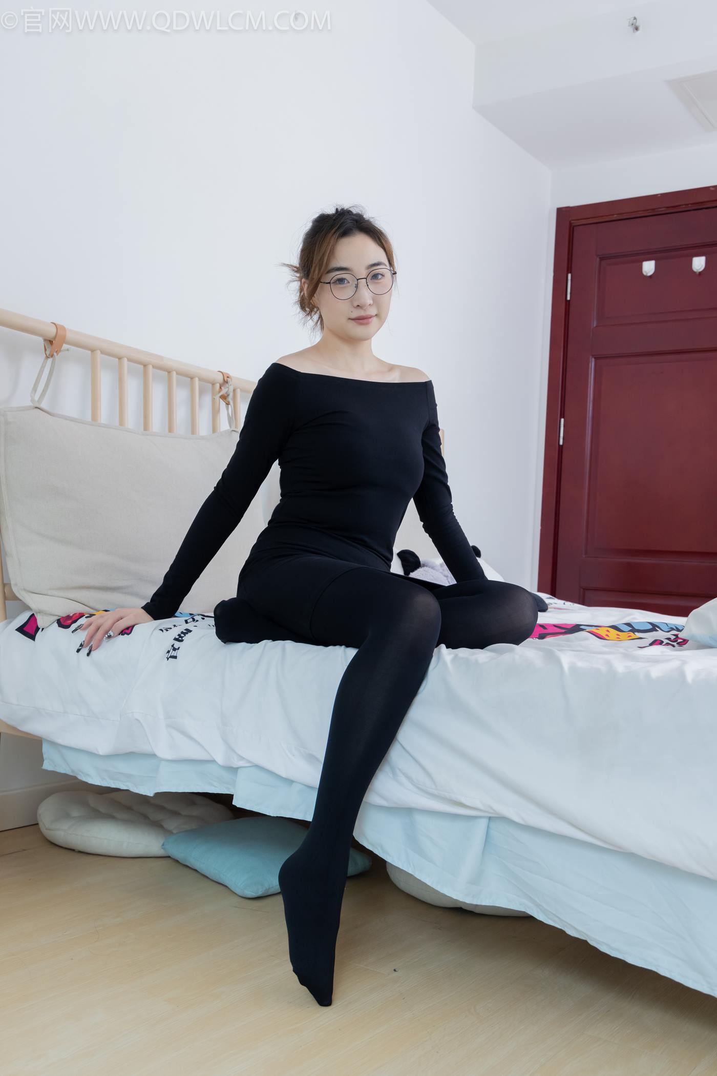 图片[57]-物恋传媒 NO.2265 恬恬-平底鞋、厚黑丝、厚黑丝踩奶油蛋糕剧情[137P] – 速更版-美库