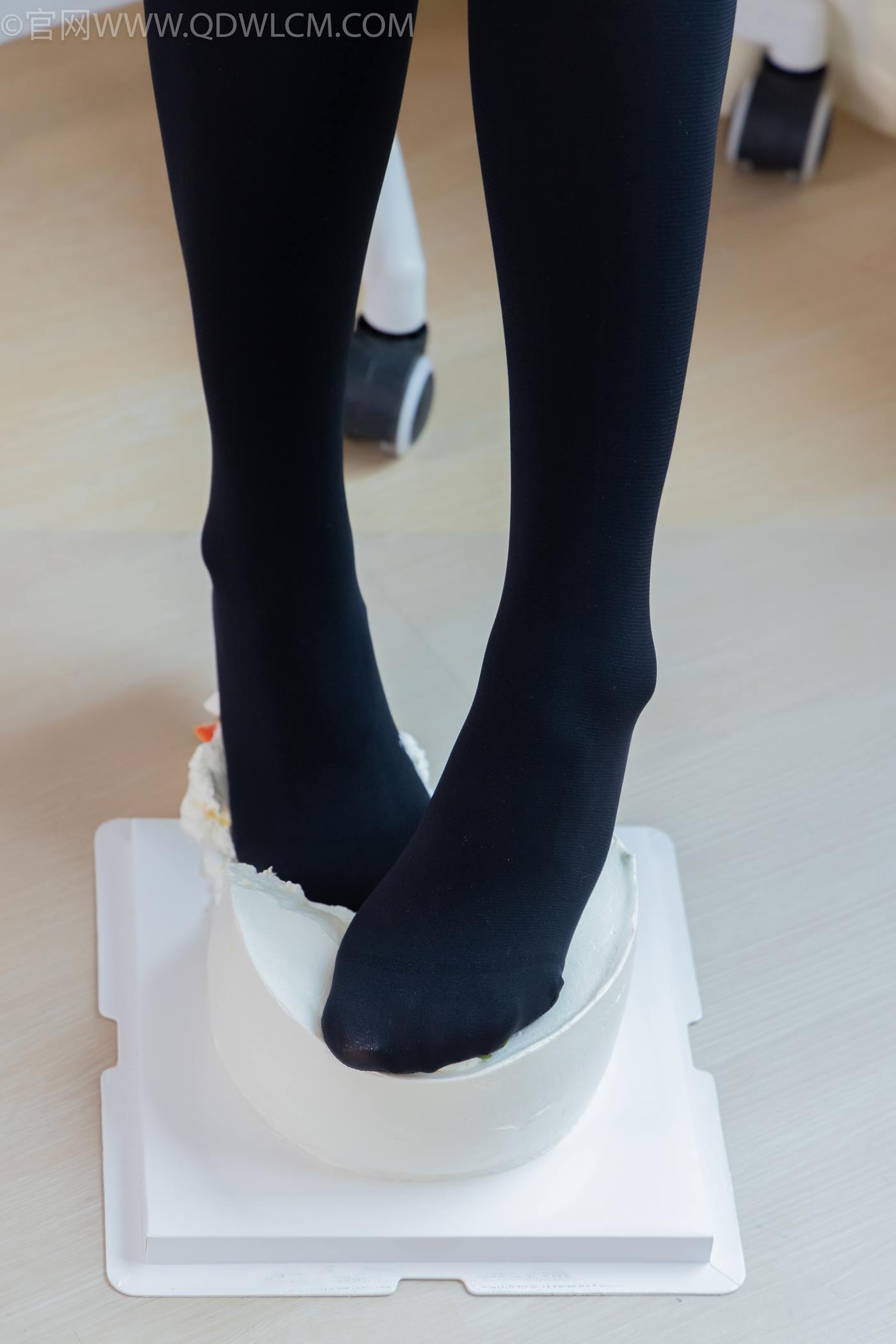 图片[126]-物恋传媒 NO.2265 恬恬-平底鞋、厚黑丝、厚黑丝踩奶油蛋糕剧情[137P] – 速更版-美库
