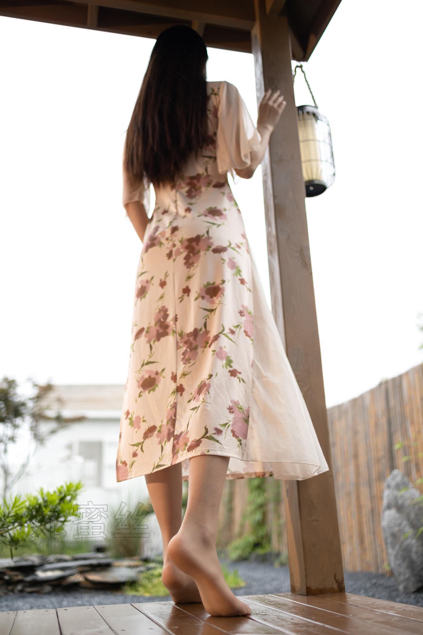 图片[14]-[尤蜜丝]穿搭写真 NO.146 茶园意境 [27P] – 速更版-美库