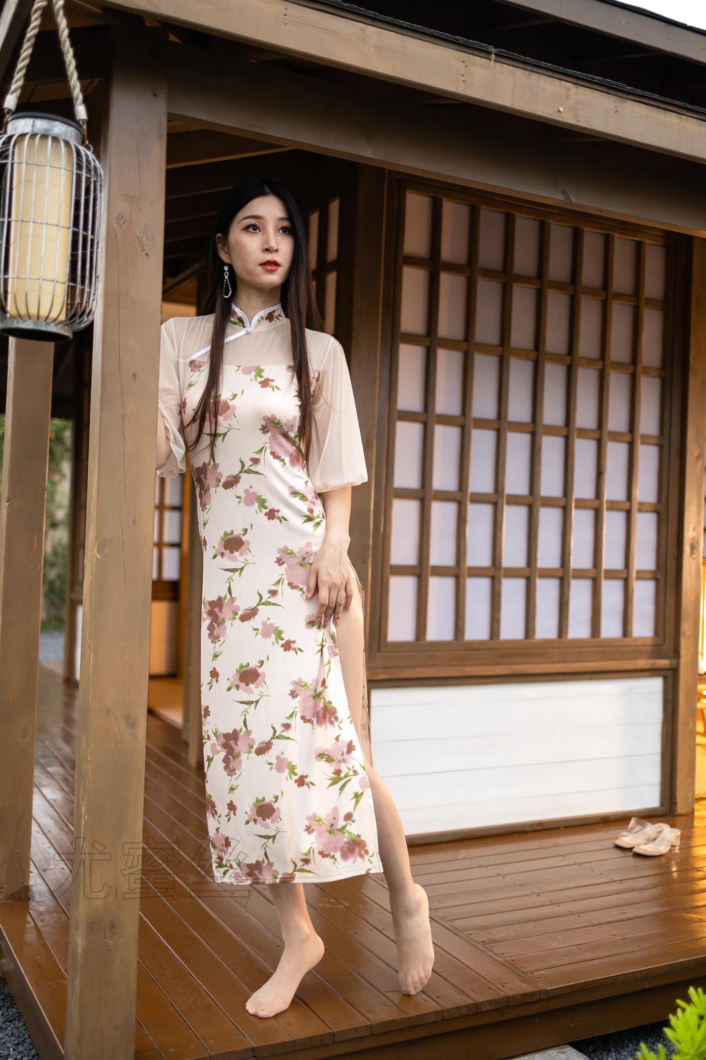 图片[16]-[尤蜜丝]穿搭写真 NO.146 茶园意境 [27P] – 速更版-美库