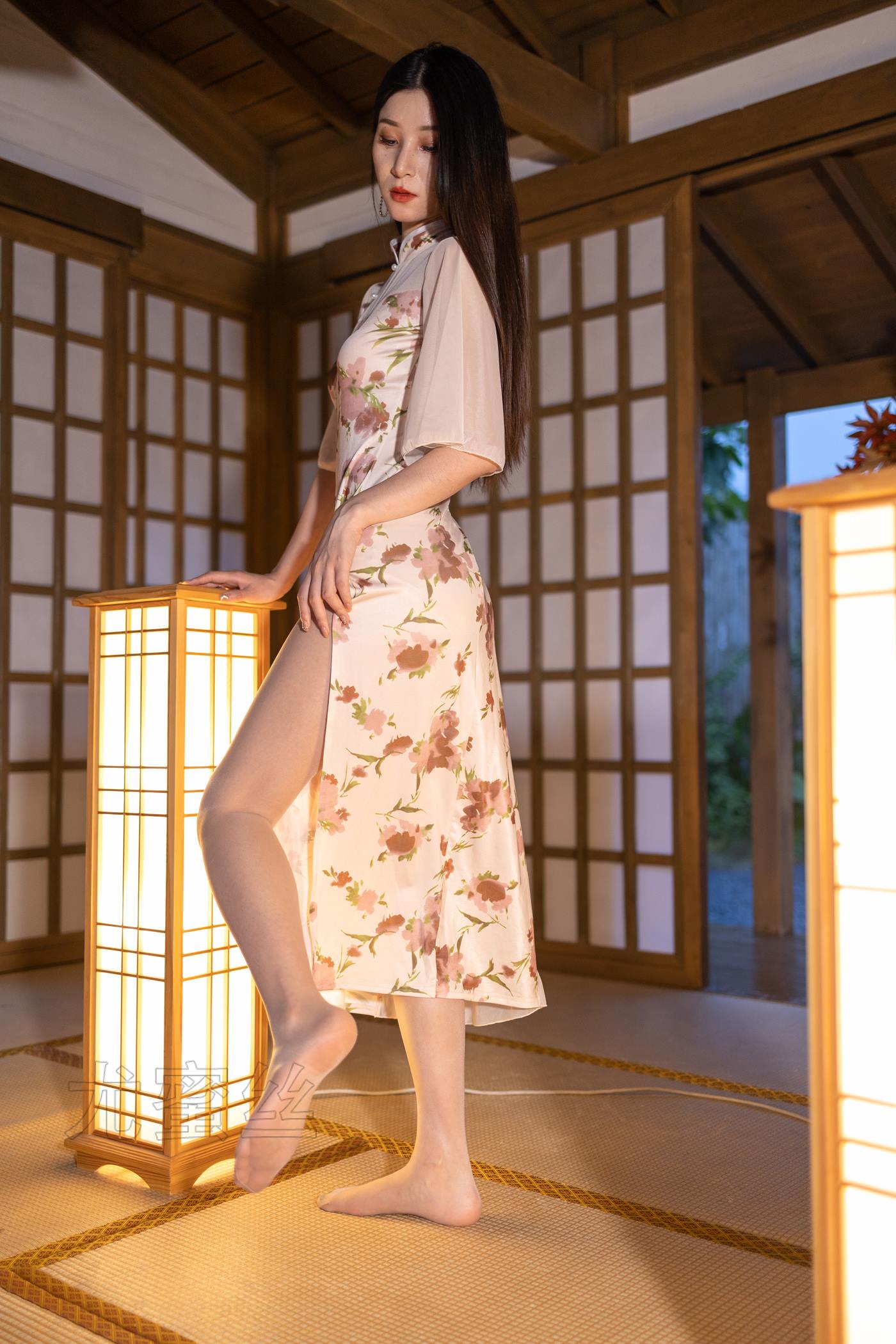 图片[21]-[尤蜜丝]穿搭写真 NO.146 茶园意境 [27P] – 速更版-美库