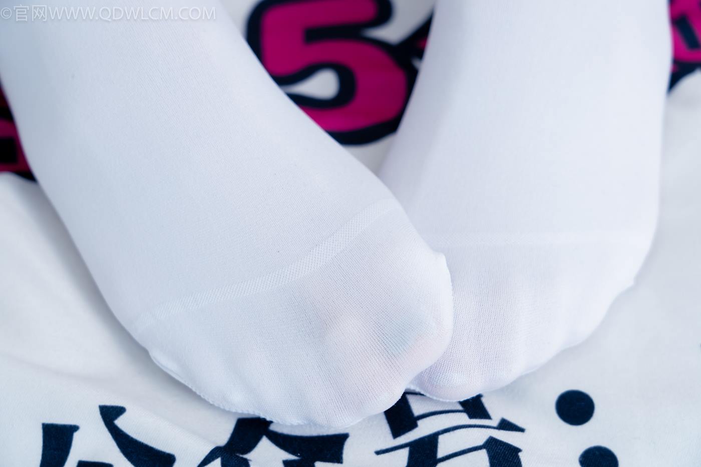 图片[84]-物恋传媒 NO.2268 茯苓-平底鞋、厚白丝、皮筋绑脚老头乐挠脚剧情[135P] – 速更版-美库