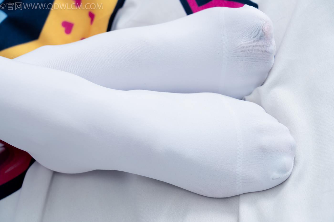 图片[86]-物恋传媒 NO.2268 茯苓-平底鞋、厚白丝、皮筋绑脚老头乐挠脚剧情[135P] – 速更版-美库