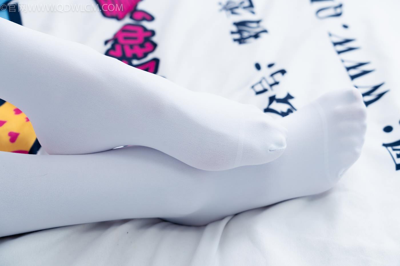 图片[87]-物恋传媒 NO.2268 茯苓-平底鞋、厚白丝、皮筋绑脚老头乐挠脚剧情[135P] – 速更版-美库