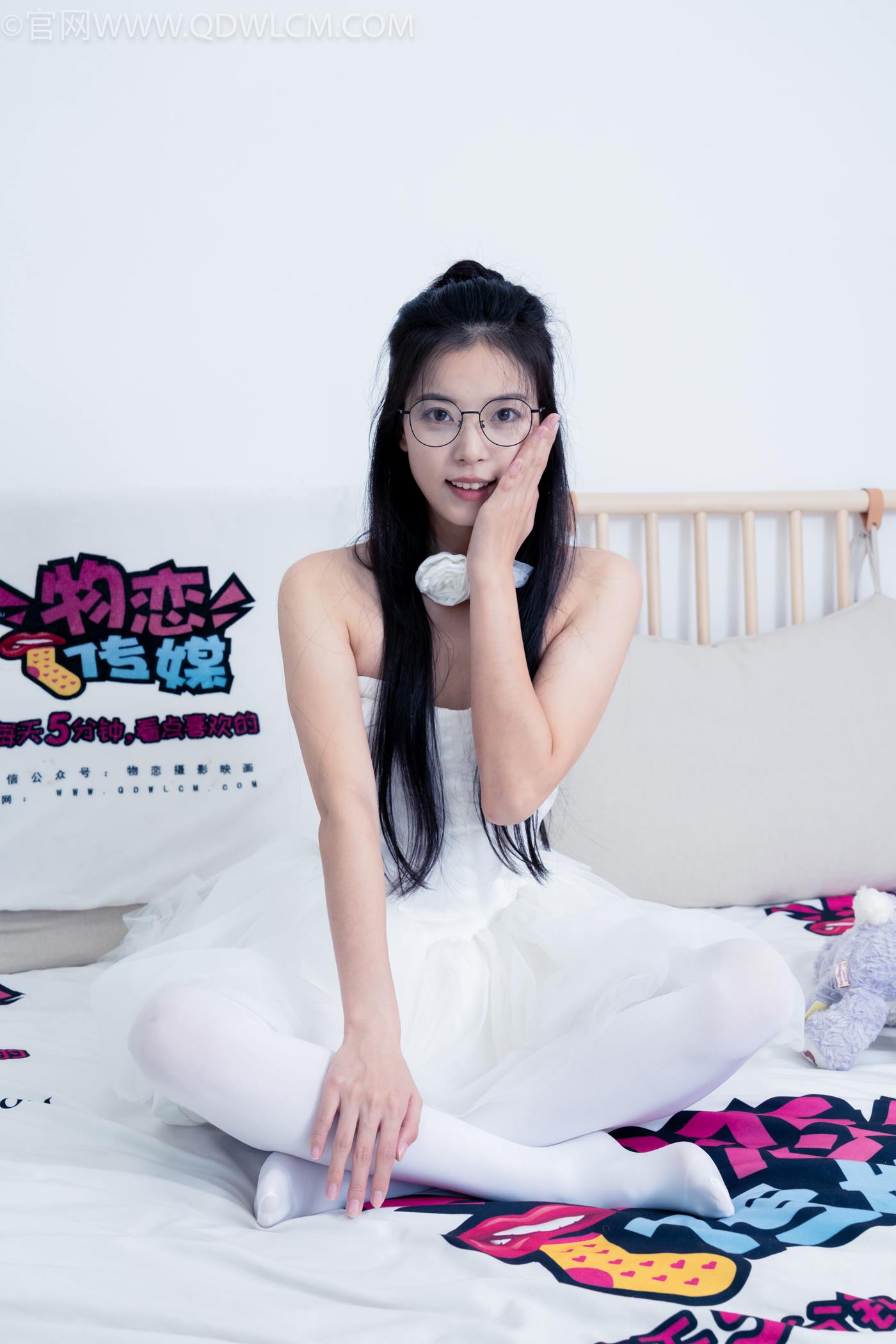 图片[100]-物恋传媒 NO.2268 茯苓-平底鞋、厚白丝、皮筋绑脚老头乐挠脚剧情[135P] – 速更版-美库