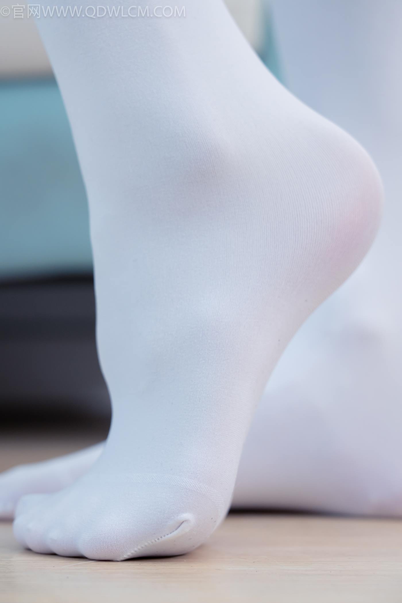 图片[114]-物恋传媒 NO.2268 茯苓-平底鞋、厚白丝、皮筋绑脚老头乐挠脚剧情[135P] – 速更版-美库