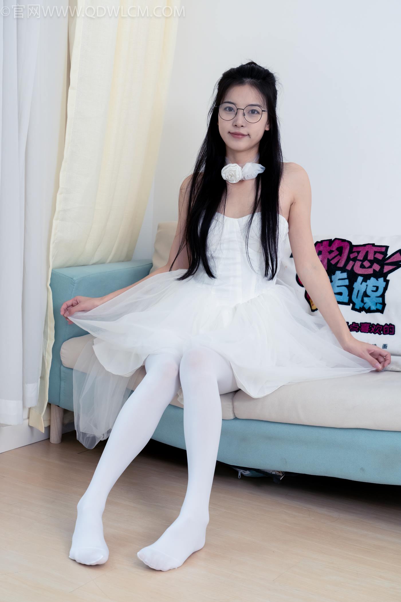 图片[126]-物恋传媒 NO.2268 茯苓-平底鞋、厚白丝、皮筋绑脚老头乐挠脚剧情[135P] – 速更版-美库