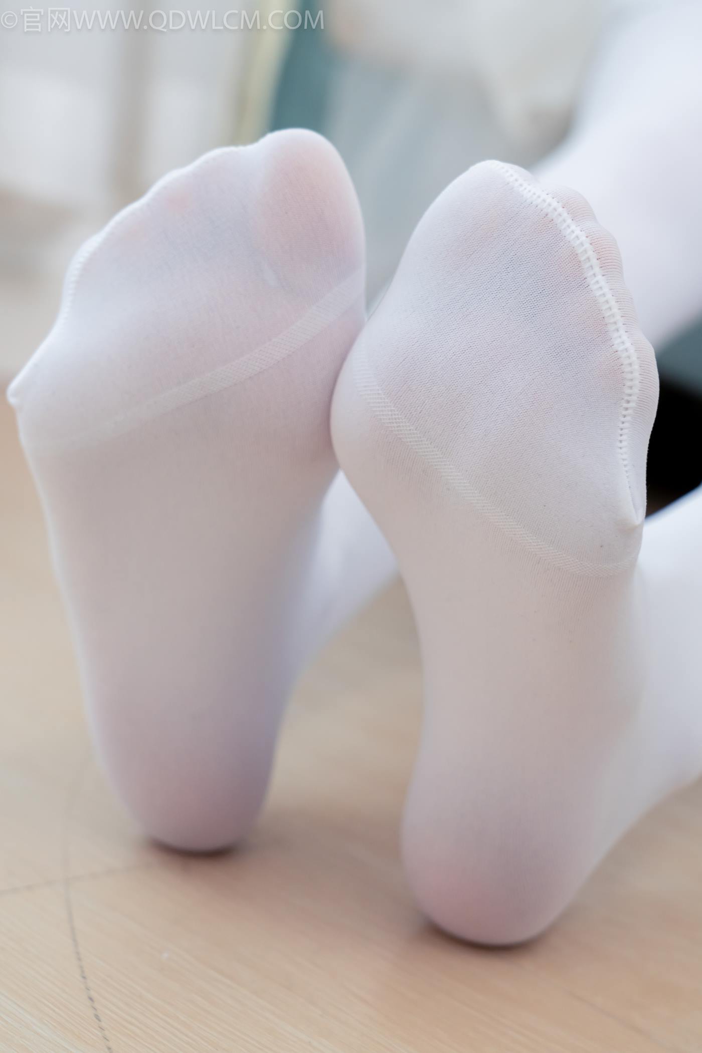 图片[132]-物恋传媒 NO.2268 茯苓-平底鞋、厚白丝、皮筋绑脚老头乐挠脚剧情[135P] – 速更版-美库