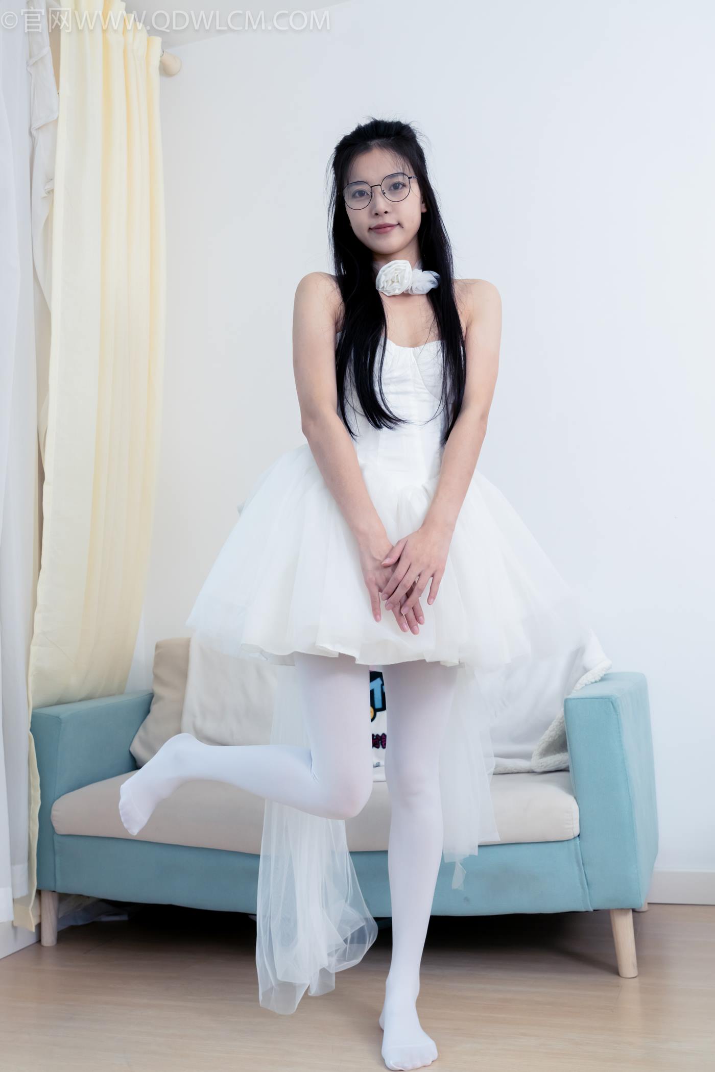 图片[135]-物恋传媒 NO.2268 茯苓-平底鞋、厚白丝、皮筋绑脚老头乐挠脚剧情[135P] – 速更版-美库