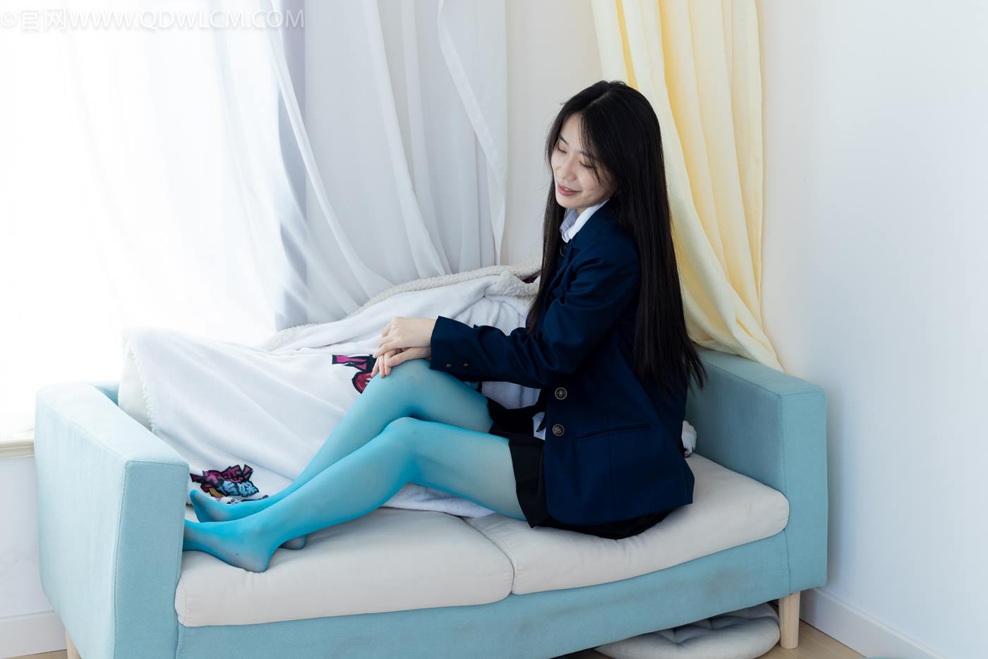 图片[33]-物恋传媒 NO.2269 菜菜-高跟鞋、薄蓝绿色丝、胶带绑脚踝老头乐挠脚剧情[100P] – 速更版-美库