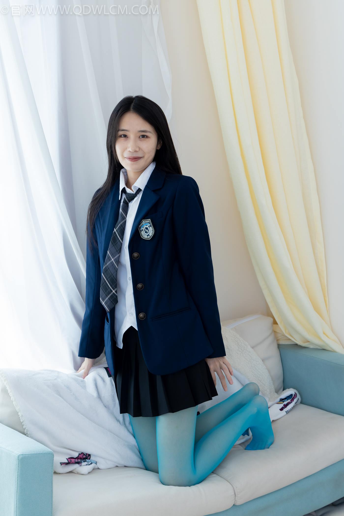 图片[42]-物恋传媒 NO.2269 菜菜-高跟鞋、薄蓝绿色丝、胶带绑脚踝老头乐挠脚剧情[100P] – 速更版-美库