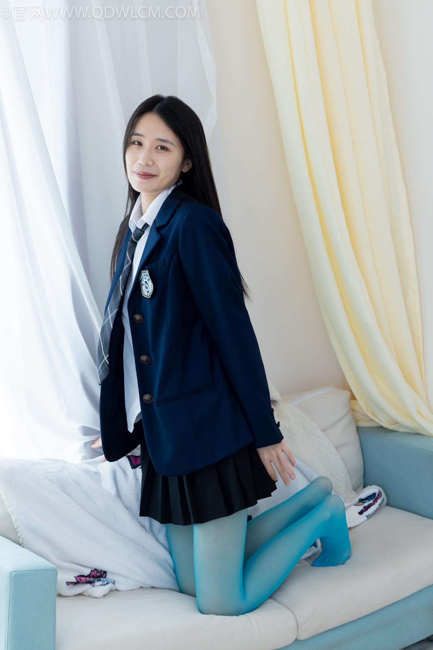 图片[43]-物恋传媒 NO.2269 菜菜-高跟鞋、薄蓝绿色丝、胶带绑脚踝老头乐挠脚剧情[100P] – 速更版-美库