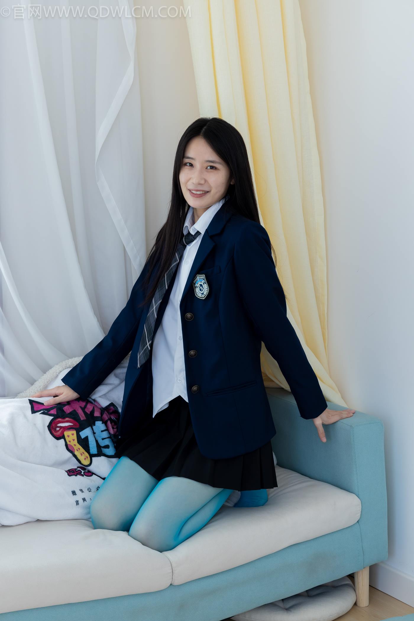 图片[50]-物恋传媒 NO.2269 菜菜-高跟鞋、薄蓝绿色丝、胶带绑脚踝老头乐挠脚剧情[100P] – 速更版-美库