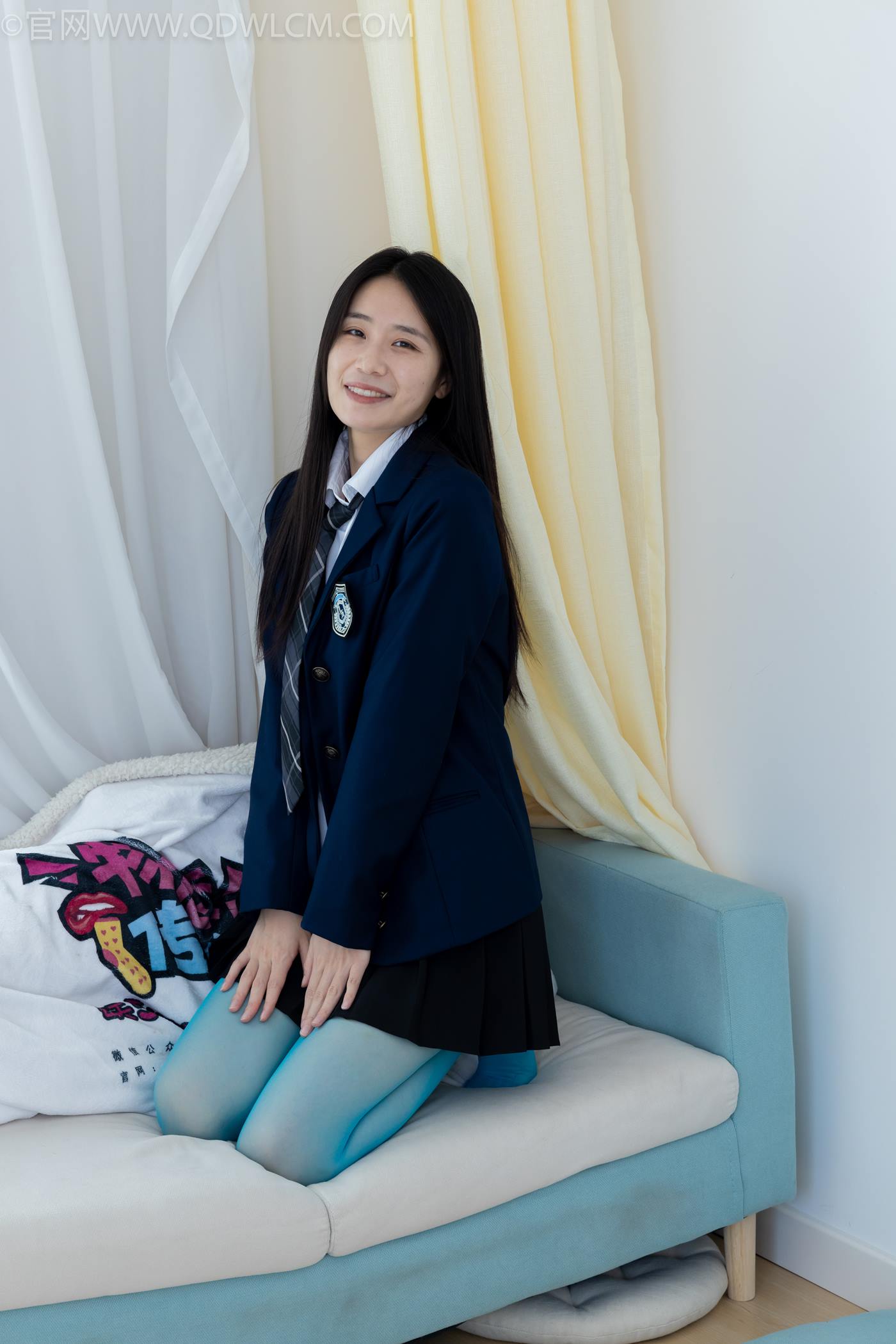 图片[51]-物恋传媒 NO.2269 菜菜-高跟鞋、薄蓝绿色丝、胶带绑脚踝老头乐挠脚剧情[100P] – 速更版-美库