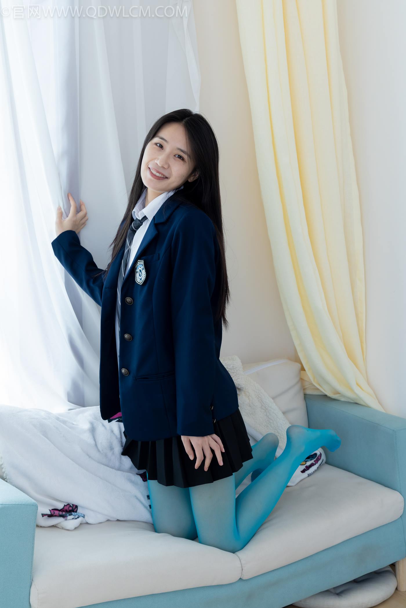 图片[54]-物恋传媒 NO.2269 菜菜-高跟鞋、薄蓝绿色丝、胶带绑脚踝老头乐挠脚剧情[100P] – 速更版-美库