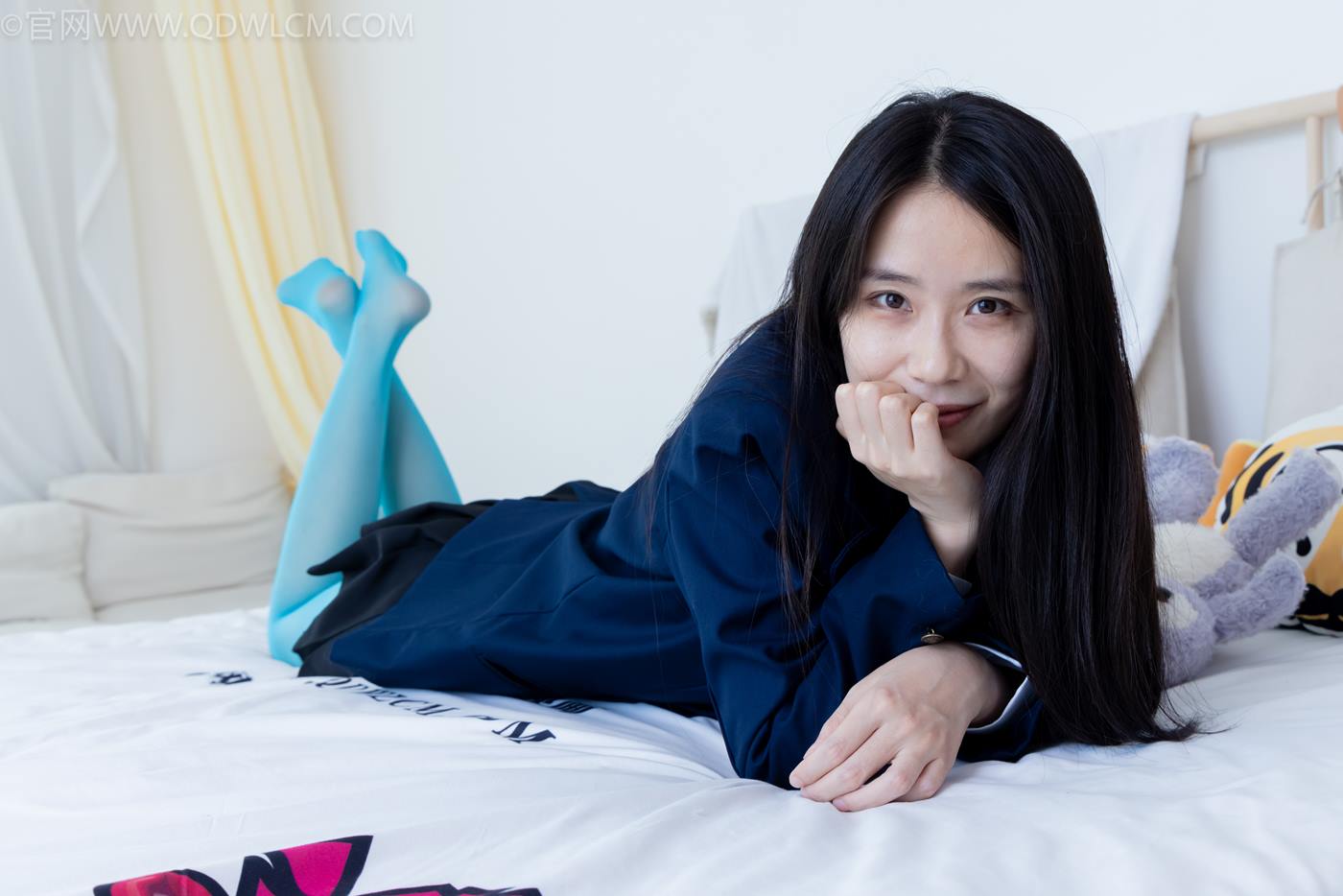 图片[74]-物恋传媒 NO.2269 菜菜-高跟鞋、薄蓝绿色丝、胶带绑脚踝老头乐挠脚剧情[100P] – 速更版-美库