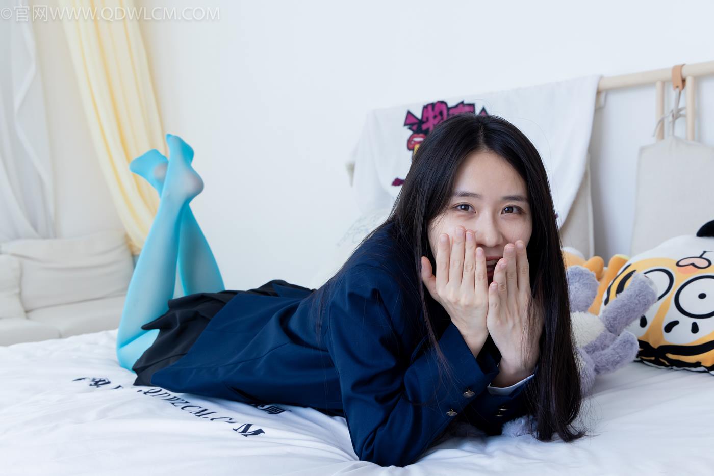 图片[75]-物恋传媒 NO.2269 菜菜-高跟鞋、薄蓝绿色丝、胶带绑脚踝老头乐挠脚剧情[100P] – 速更版-美库