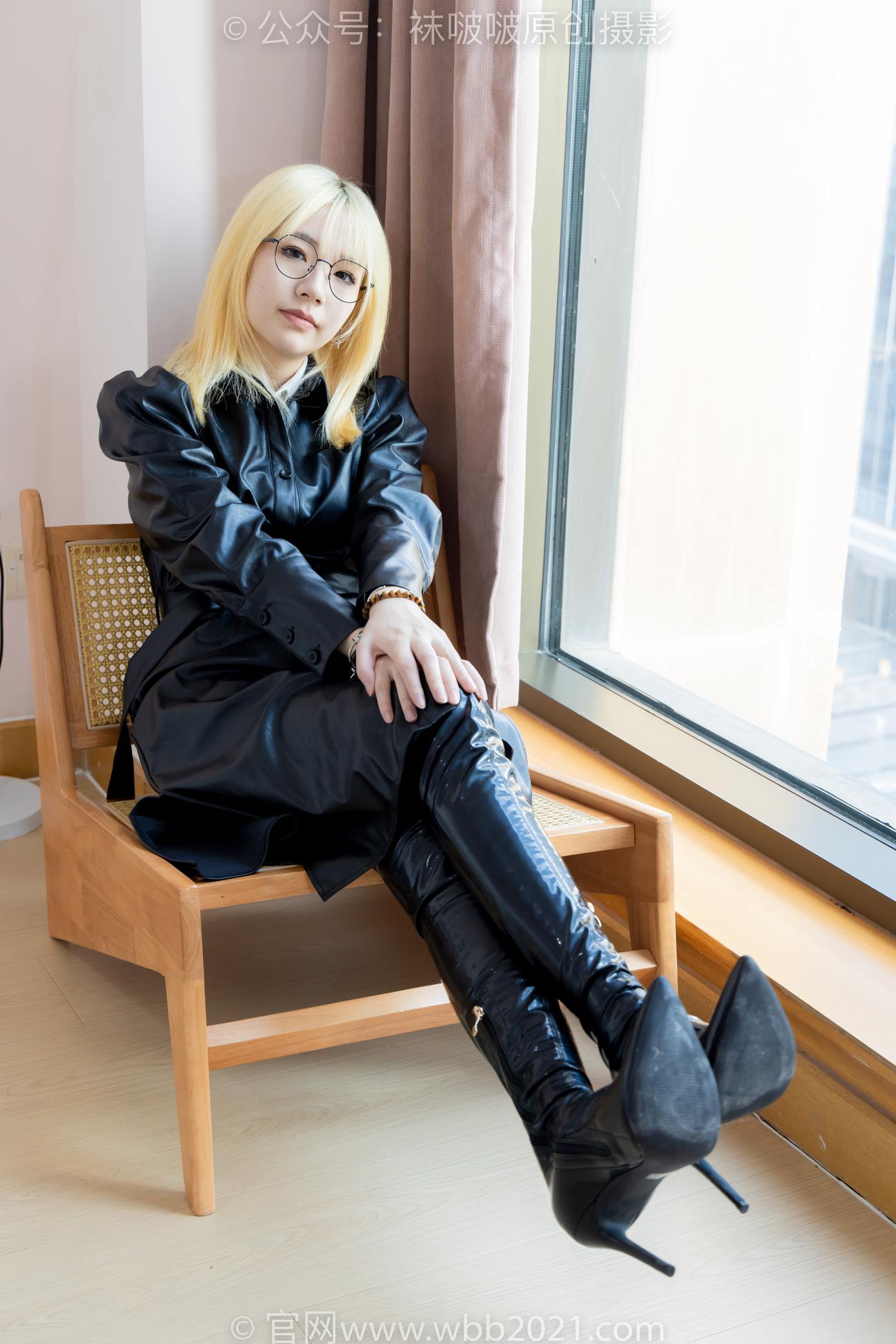 图片[77]-[BoBoSocks袜啵啵]NO.507 小甜豆 高跟长靴、薄黑丝、皮衣外套、ol风[113P] – 速更版-美库