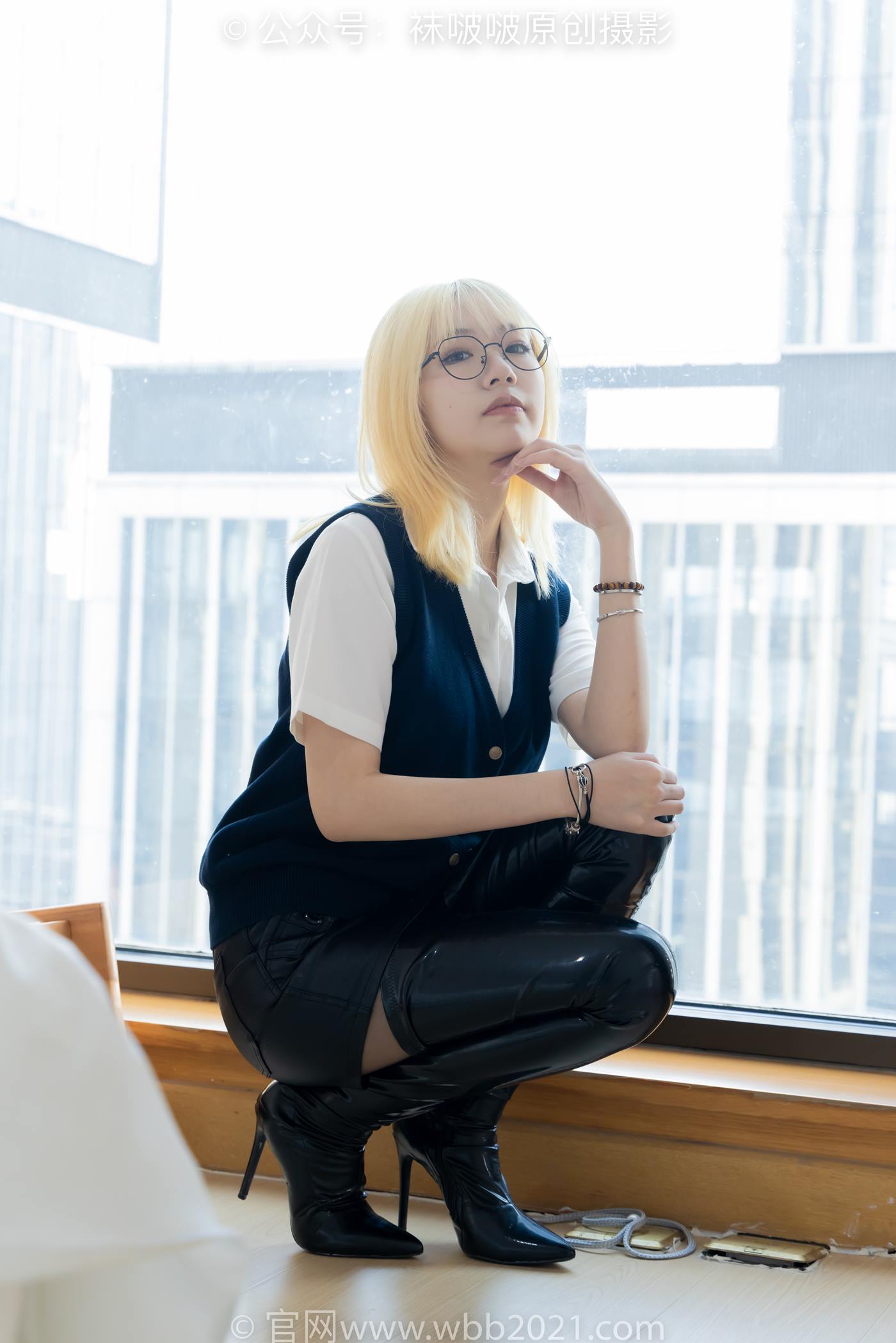 图片[96]-[BoBoSocks袜啵啵]NO.507 小甜豆 高跟长靴、薄黑丝、皮衣外套、ol风[113P] – 速更版-美库