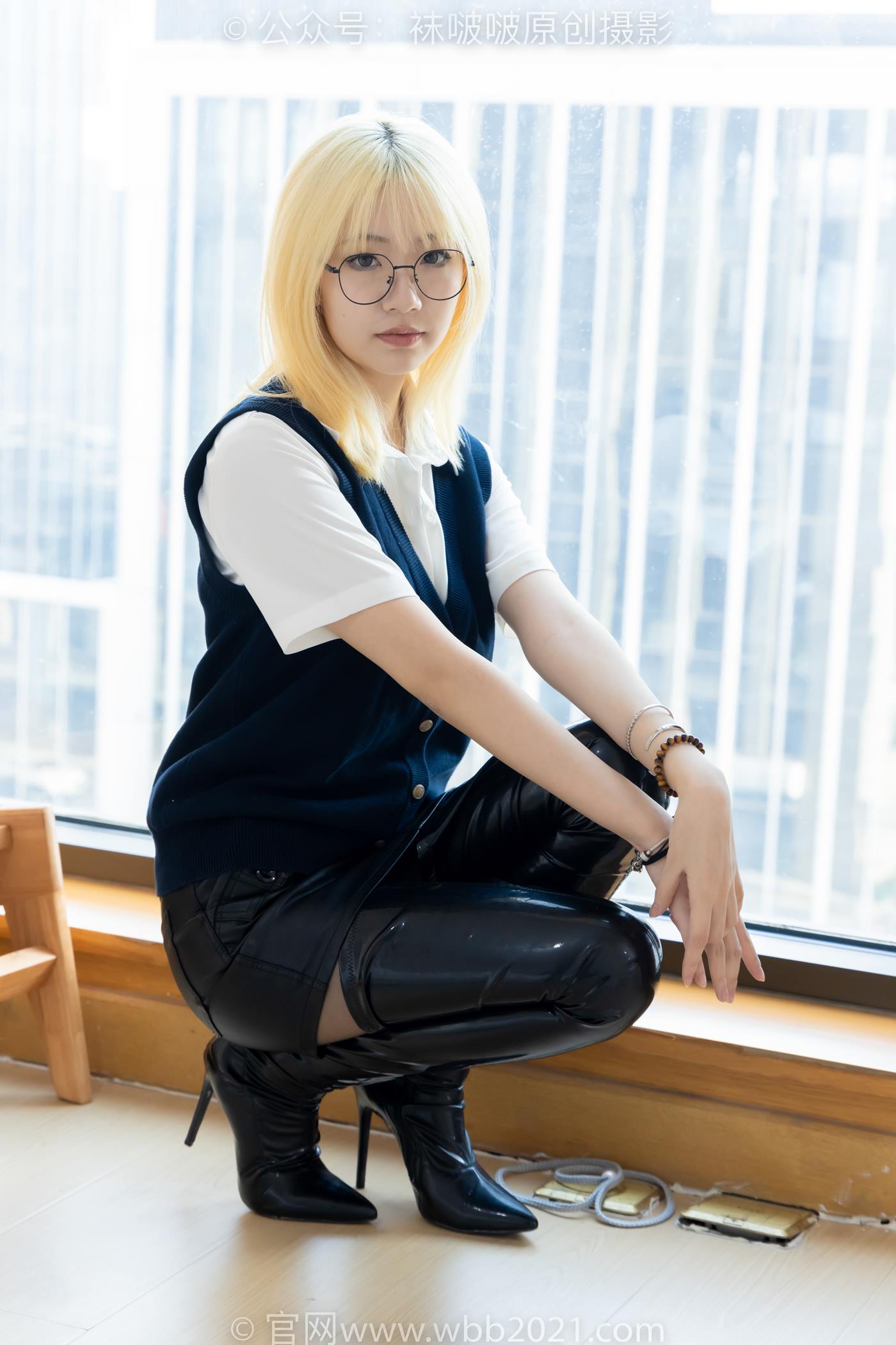 图片[97]-[BoBoSocks袜啵啵]NO.507 小甜豆 高跟长靴、薄黑丝、皮衣外套、ol风[113P] – 速更版-美库