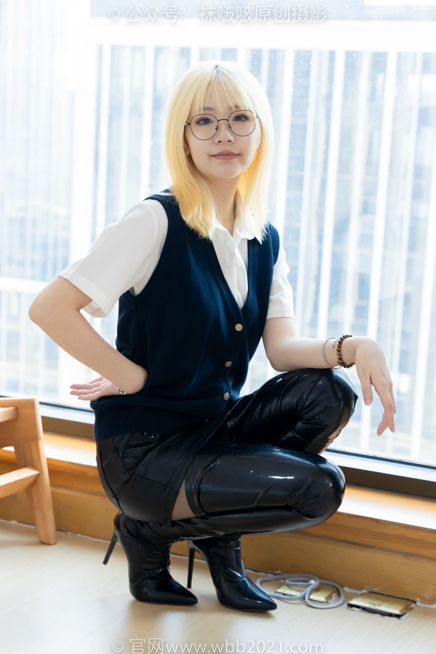 图片[98]-[BoBoSocks袜啵啵]NO.507 小甜豆 高跟长靴、薄黑丝、皮衣外套、ol风[113P] – 速更版-美库