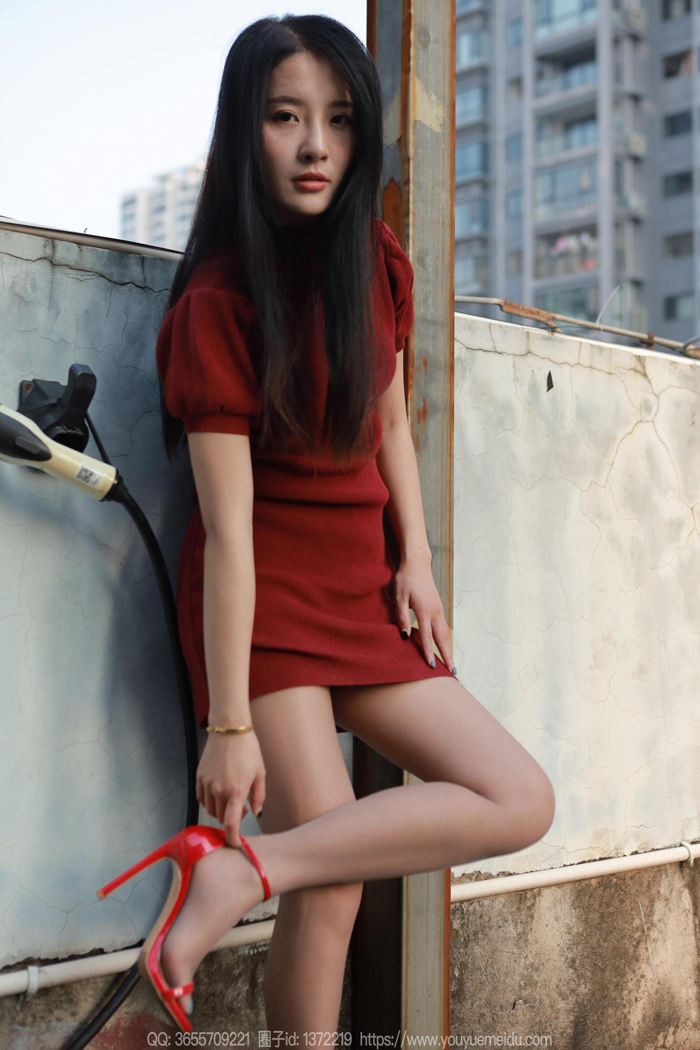 图片[33]-[IESS异思趣向] 2025.02.21 丝享家1983：婉萍《红苹果（下）》[63P] – 速更版-美库